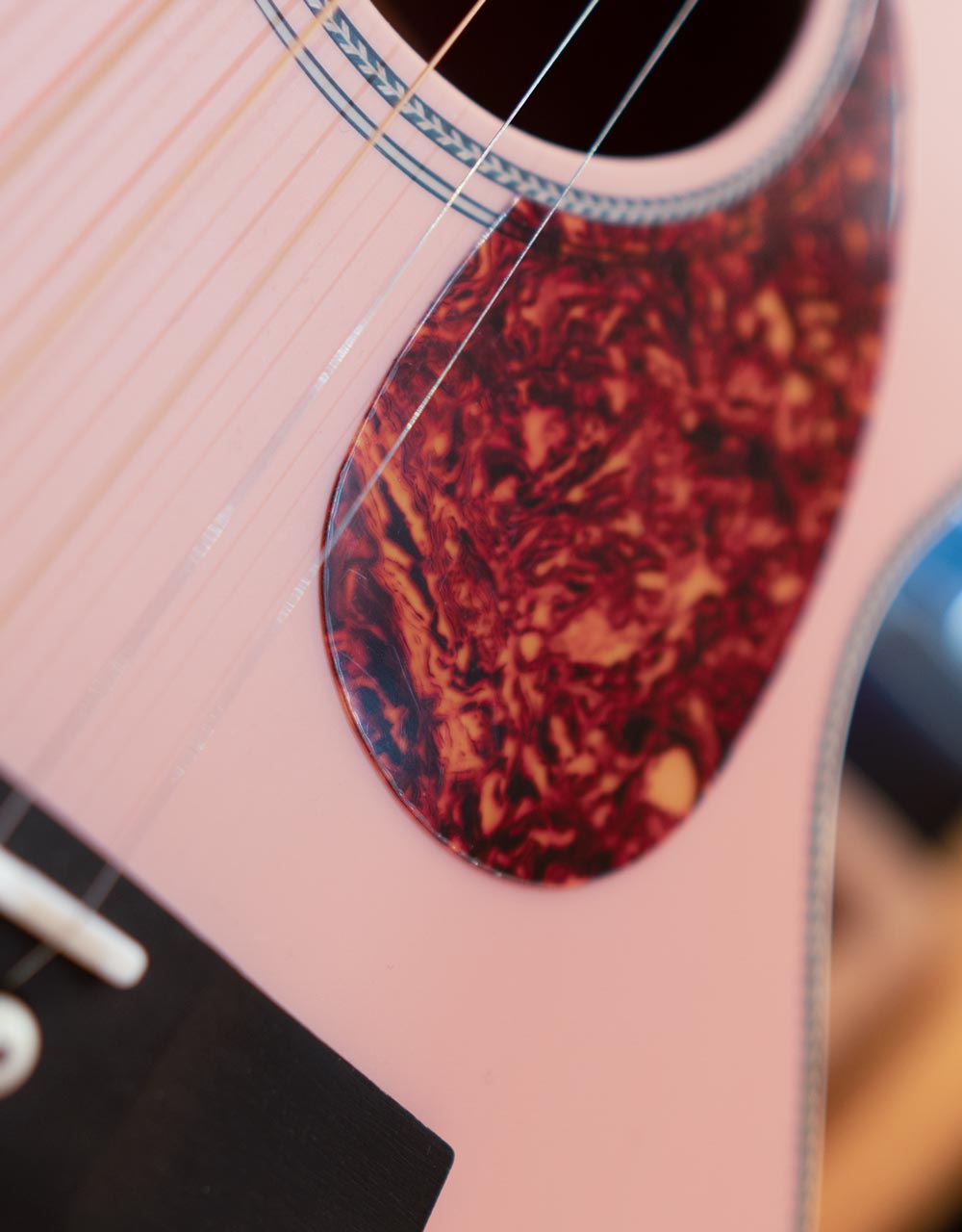 Электроакустическая гитара PRS SE P20E Parlor Satin Pink Lotus - купить в "Гитарном Клубе"