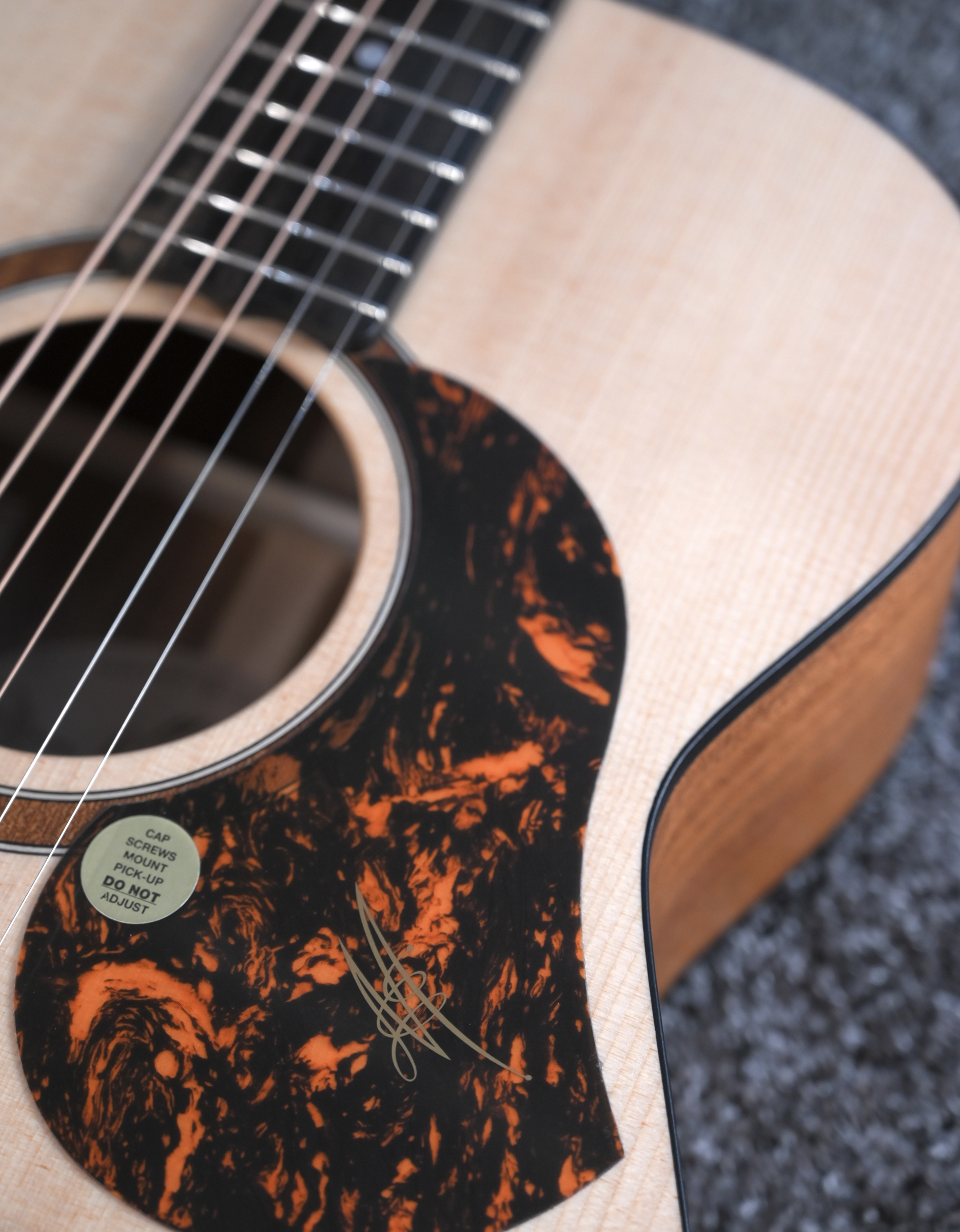 Электроакустическая гитара Maton SRS808 - купить в "Гитарном Клубе"