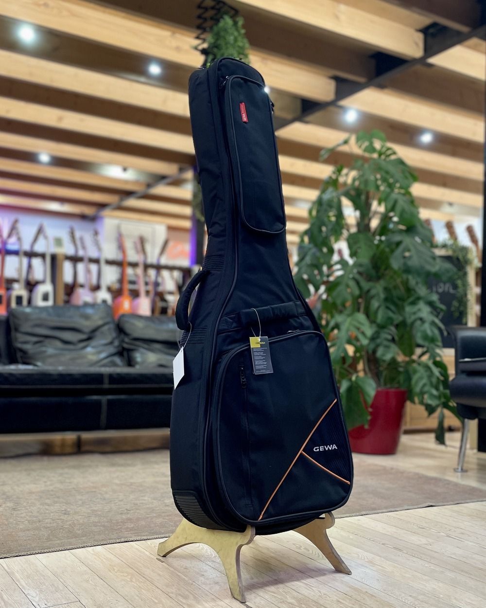 Чехол для акустической гитары Gewa Premium 20 Acoustic Black - купить в "Гитарном Клубе"