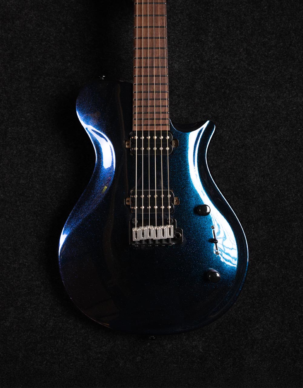 Электрогитара Covenant Custom Model Be Aurora - купить в "Гитарном Клубе"