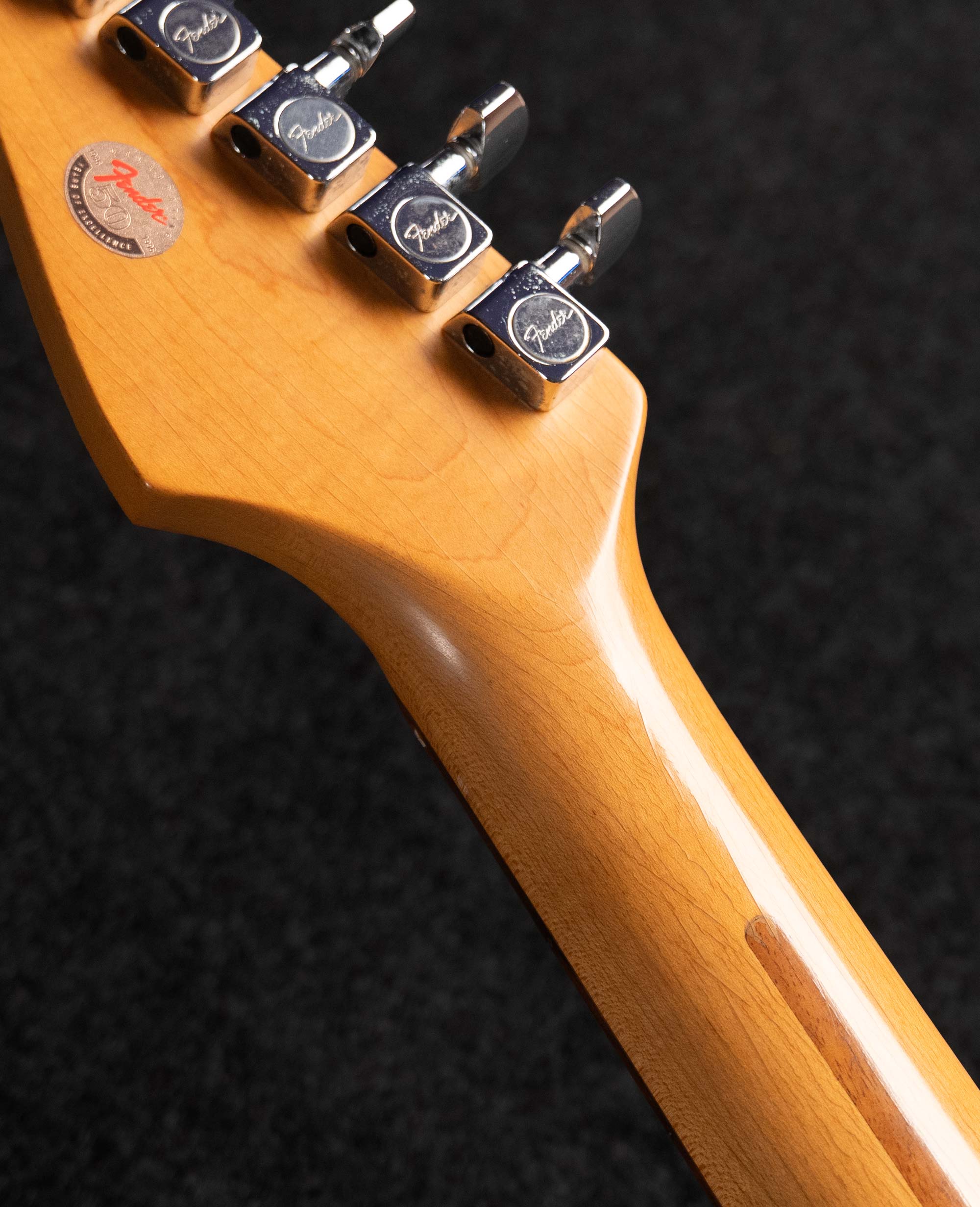 Электрогитара Fender American Standard Stratocaster,1996 - купить в "Гитарном Клубе"