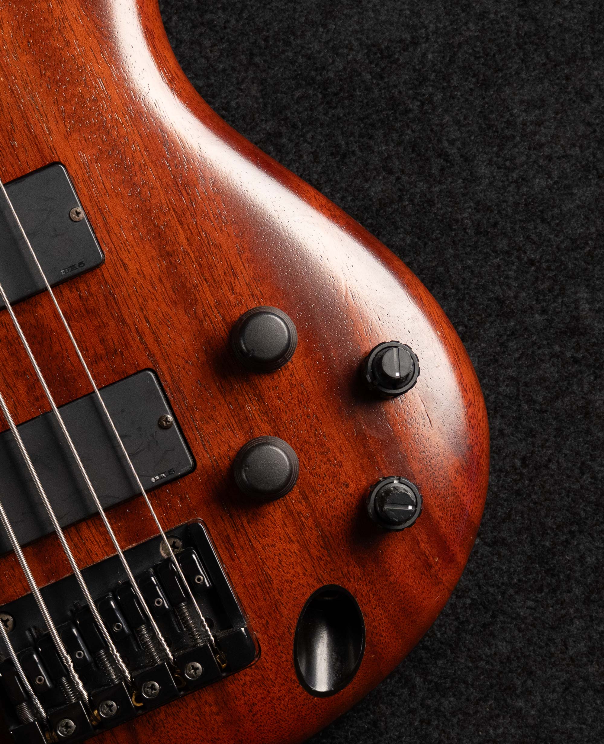 Бас-гитара Ibanez SDGR
