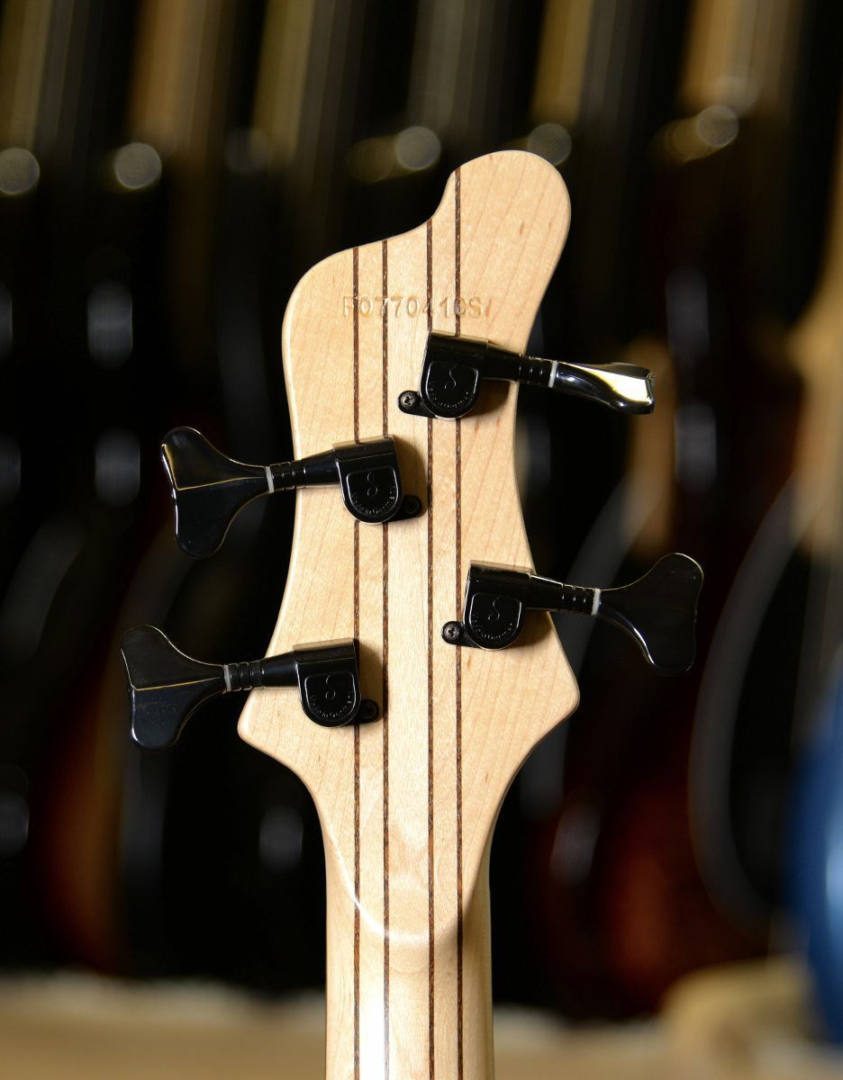 Бас-гитара Mayones Comodous 4 Classic Eye Poplar - купить в "Гитарном Клубе"