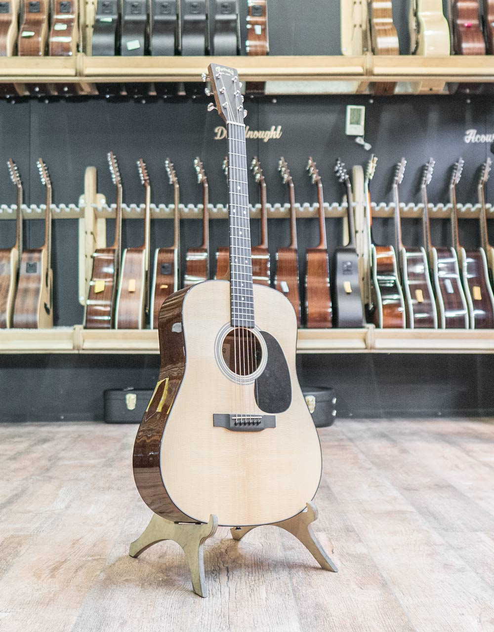 Электроакустическая гитара Martin D-12E Road Series - купить в "Гитарном Клубе"