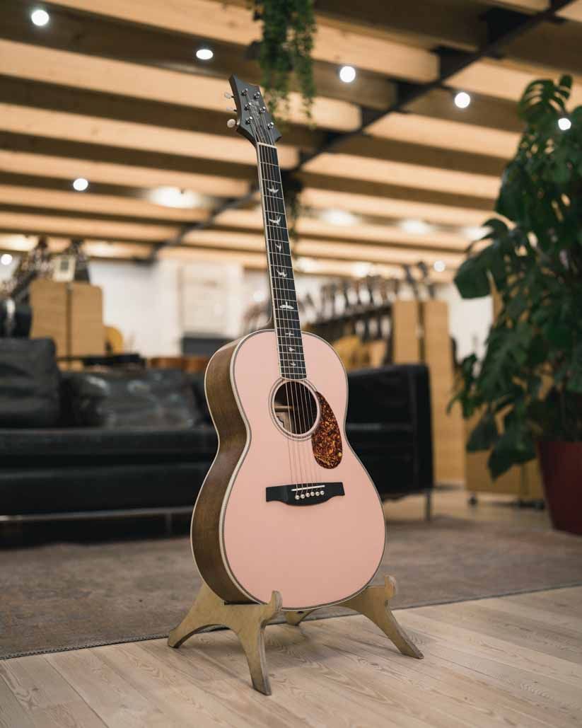 Электроакустическая гитара PRS SE P20E Parlor Satin Pink Lotus - купить в "Гитарном Клубе"