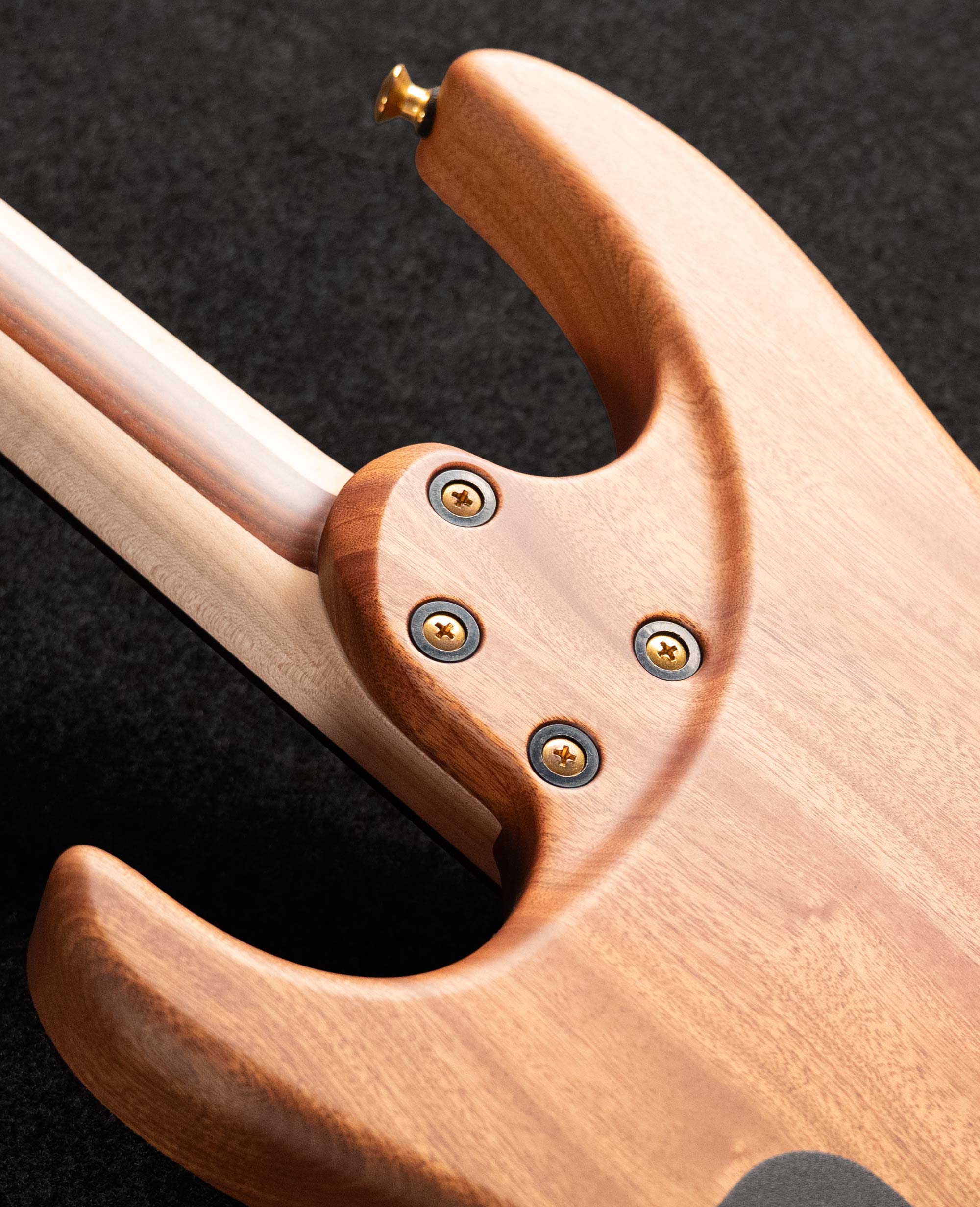 Электрогитара Khmelevsky HV Eye of a Tiger - купить в "Гитарном Клубе"