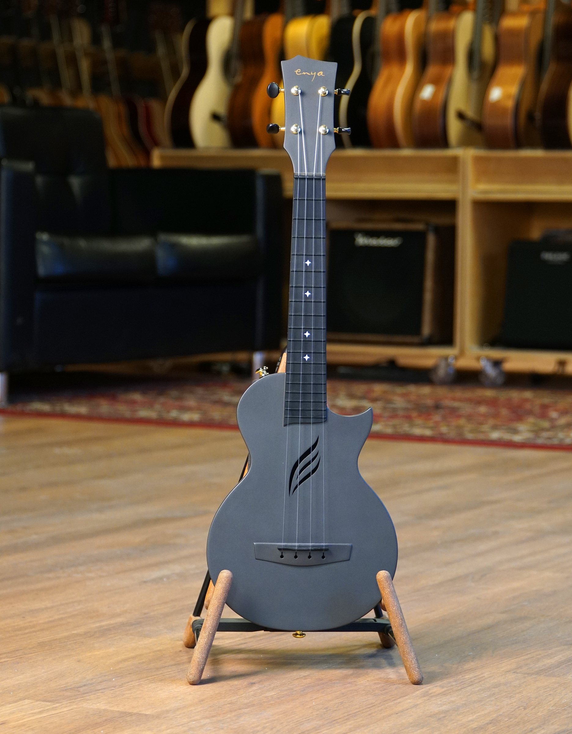 Укулеле Enya NOVA U/BK Concert - купить в "Гитарном Клубе"