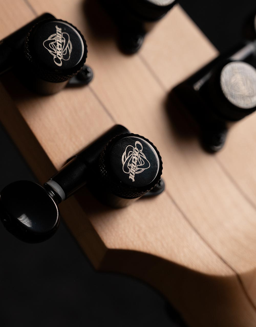 Электрогитара Covenant Custom Model Be Aurora - купить в "Гитарном Клубе"