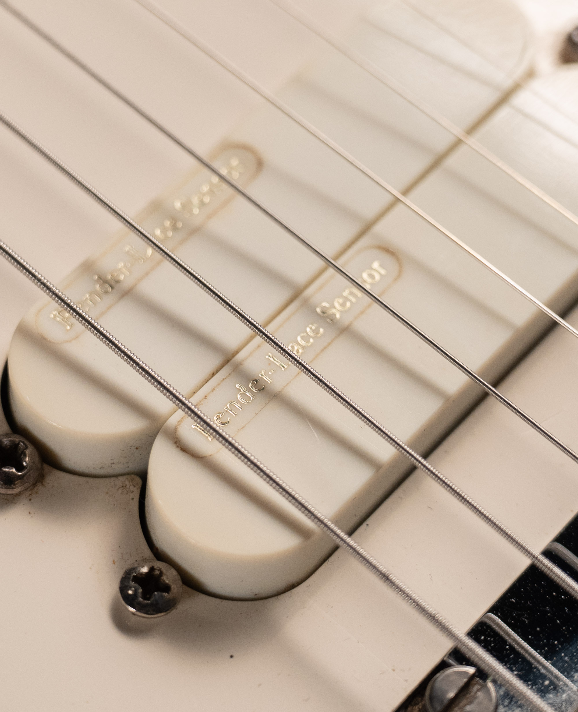 Электрогитара Fender Stratocaster Jeff Beck Purple’93 - купить в "Гитарном Клубе"