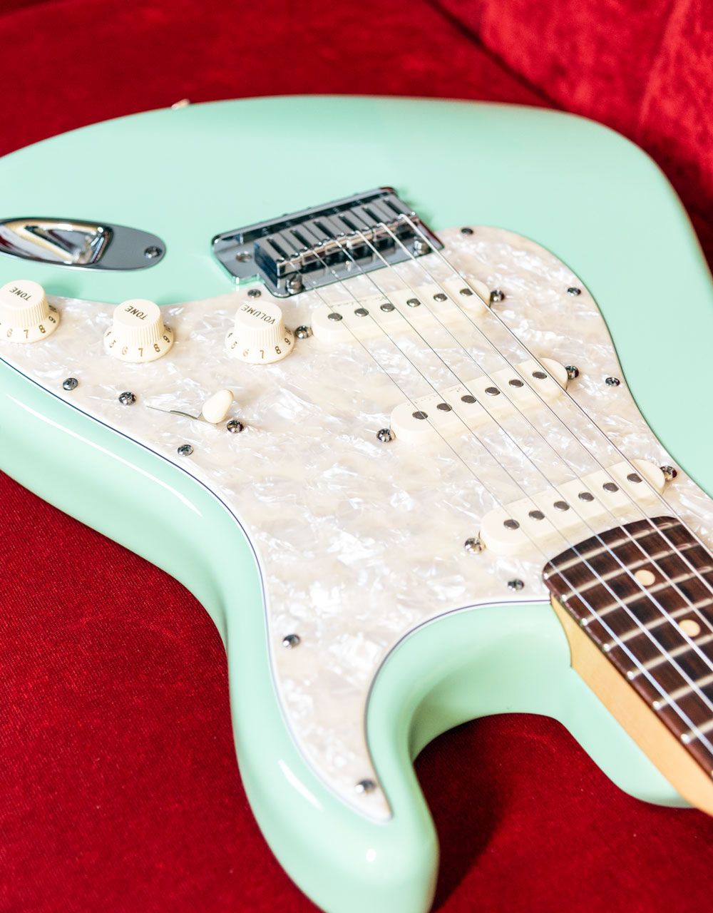 Электрогитара Fender Custom Shop Stratocaster Surf Green, именная модель Jeff Beck - купить в "Гитарном Клубе"
