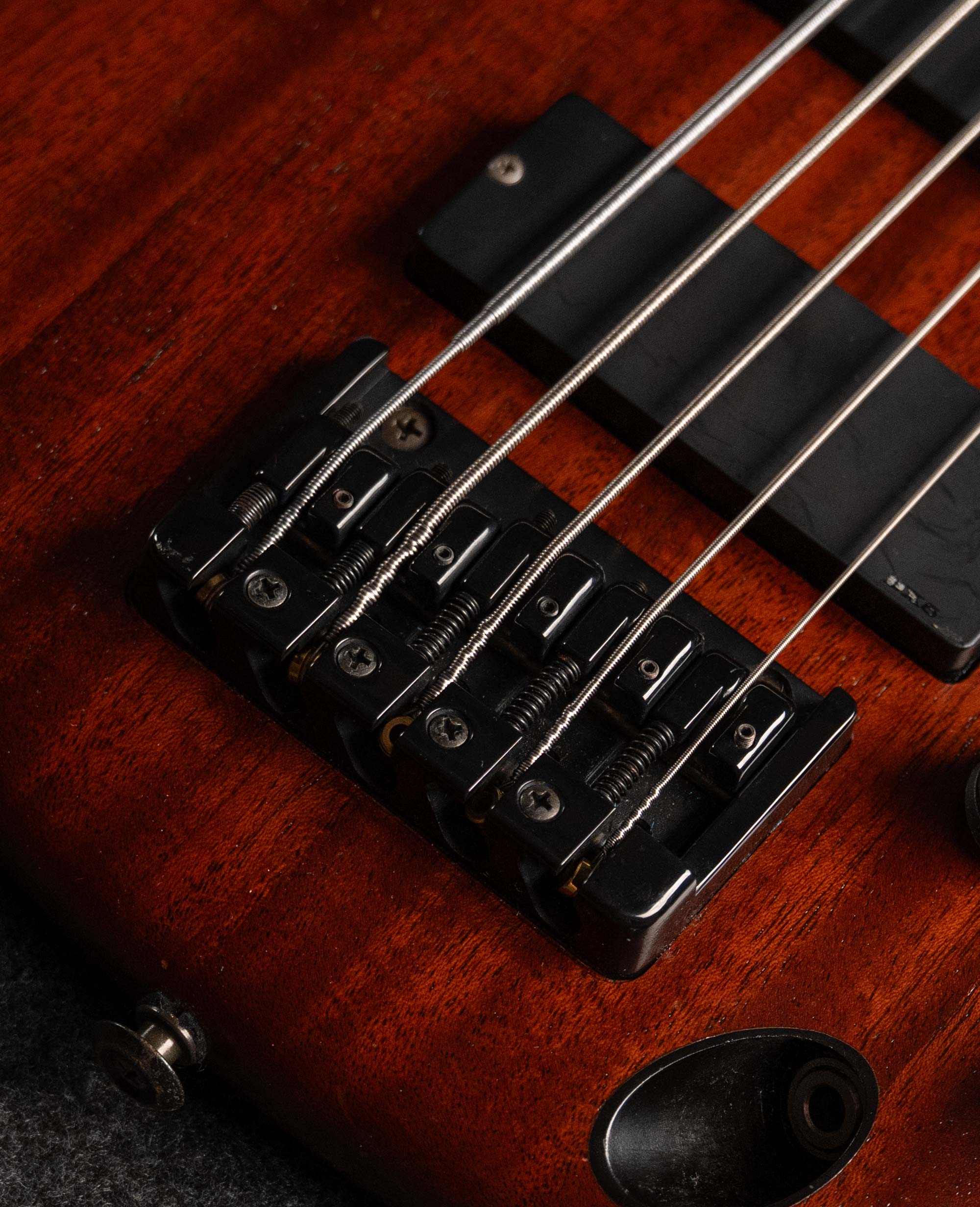 Бас-гитара Ibanez SDGR