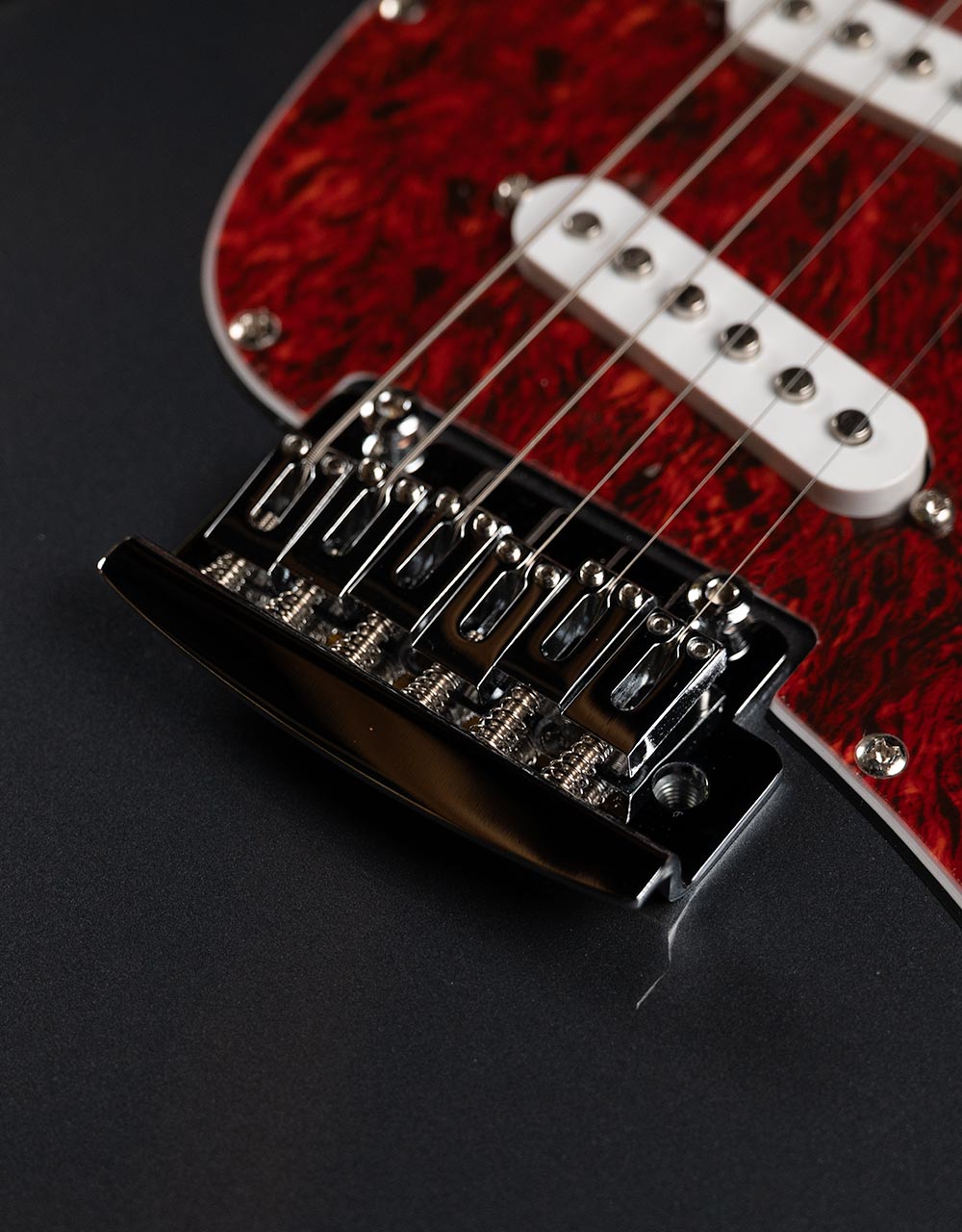 Электрогитара Sterling Cutlass SSS Charcoal Frost - купить в "Гитарном Клубе"