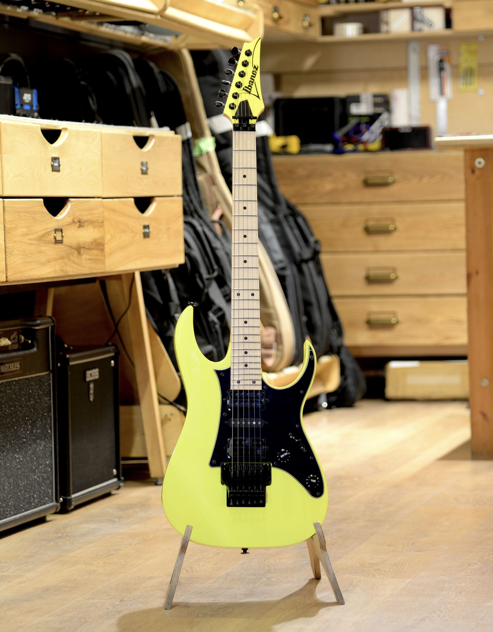Электрогитара Ibanez RG550-DY - купить в "Гитарном Клубе"