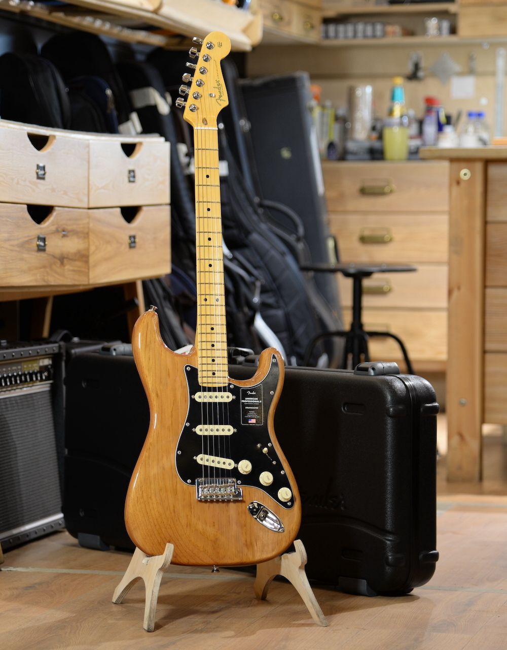 Электрогитара Fender American Professional II Stratocaster Roasted Pine - купить в "Гитарном Клубе"