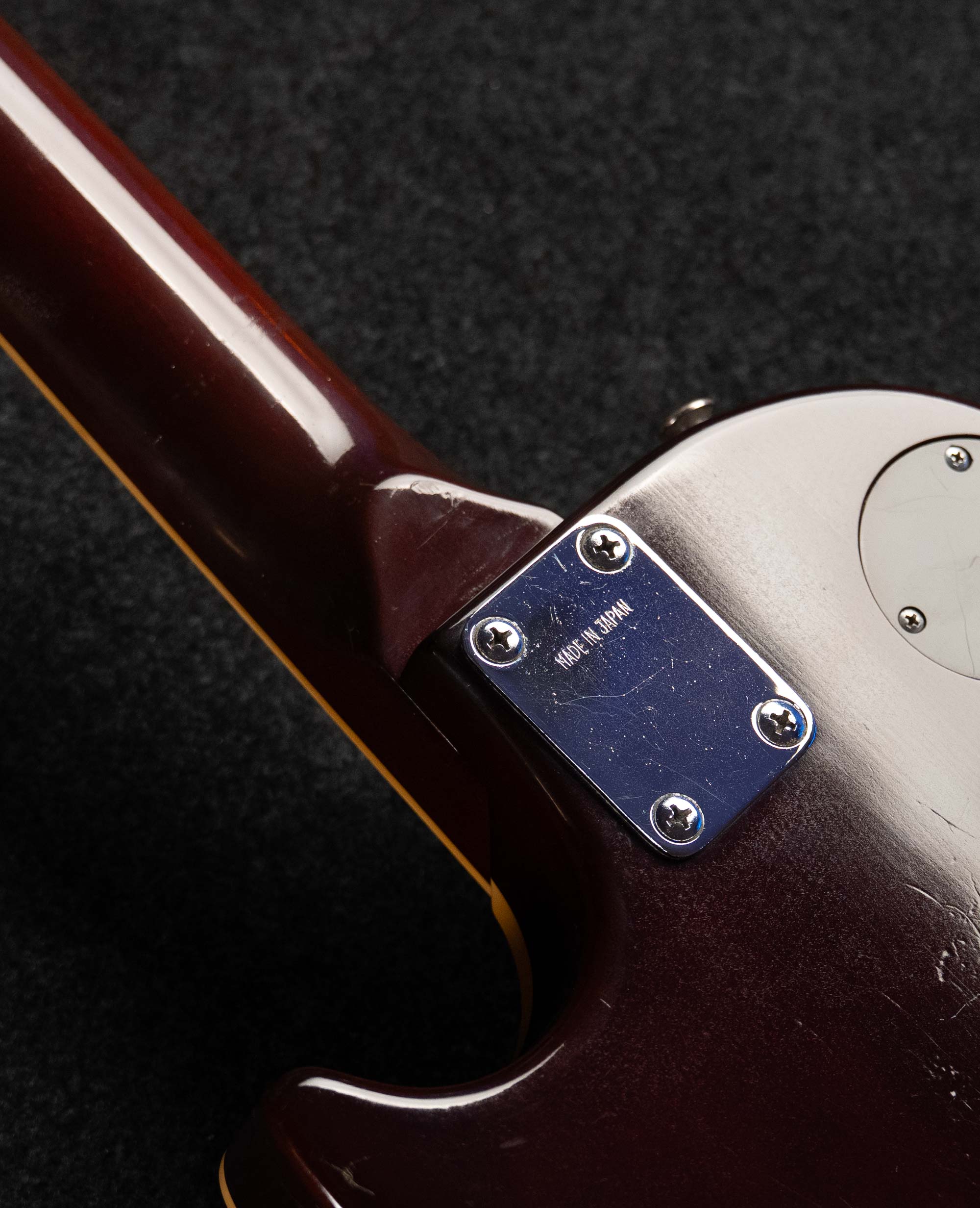 Электрогитара Yamaha Sl380