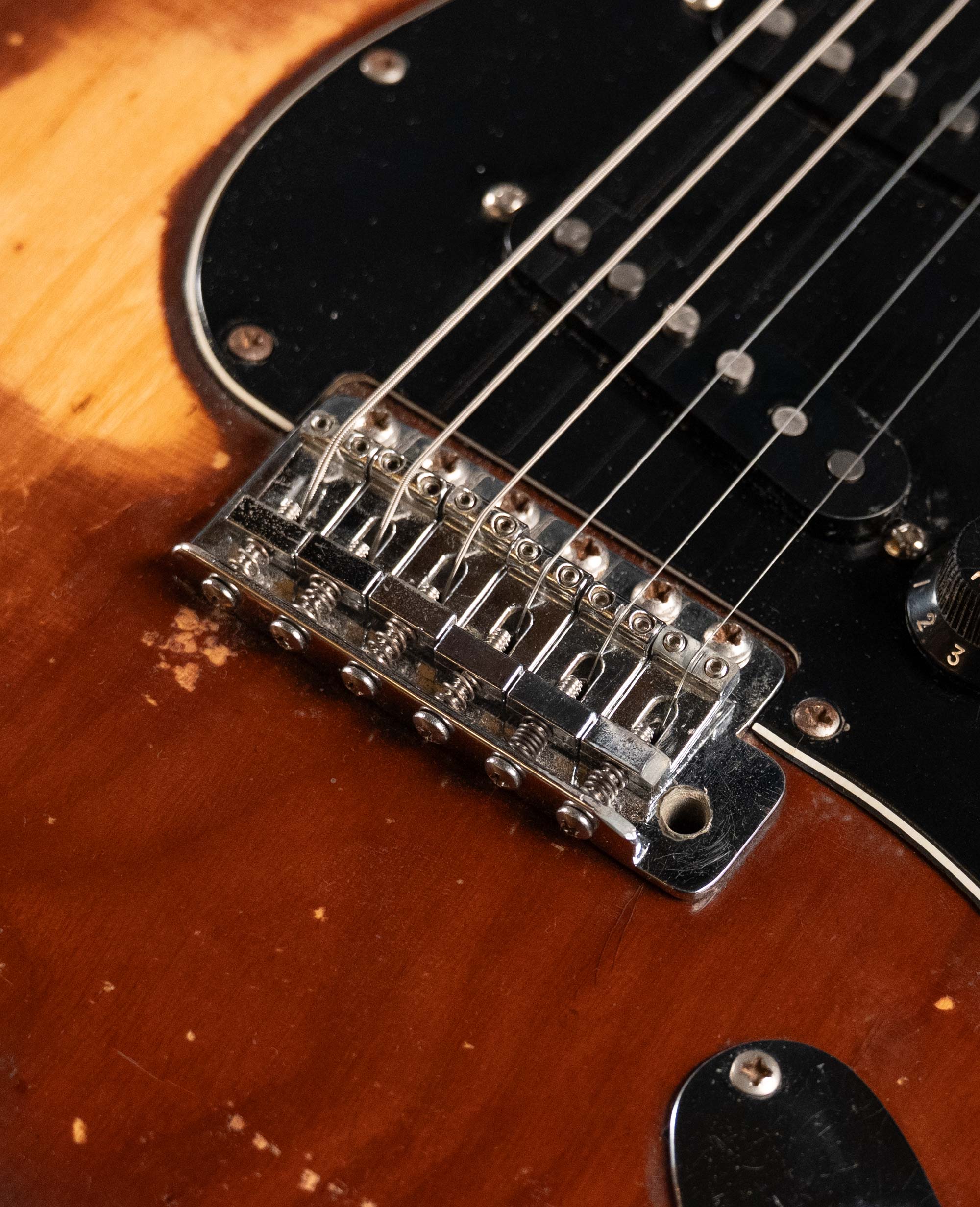 Электрогитара Fender Stratocaster’ 74  - купить в "Гитарном Клубе"