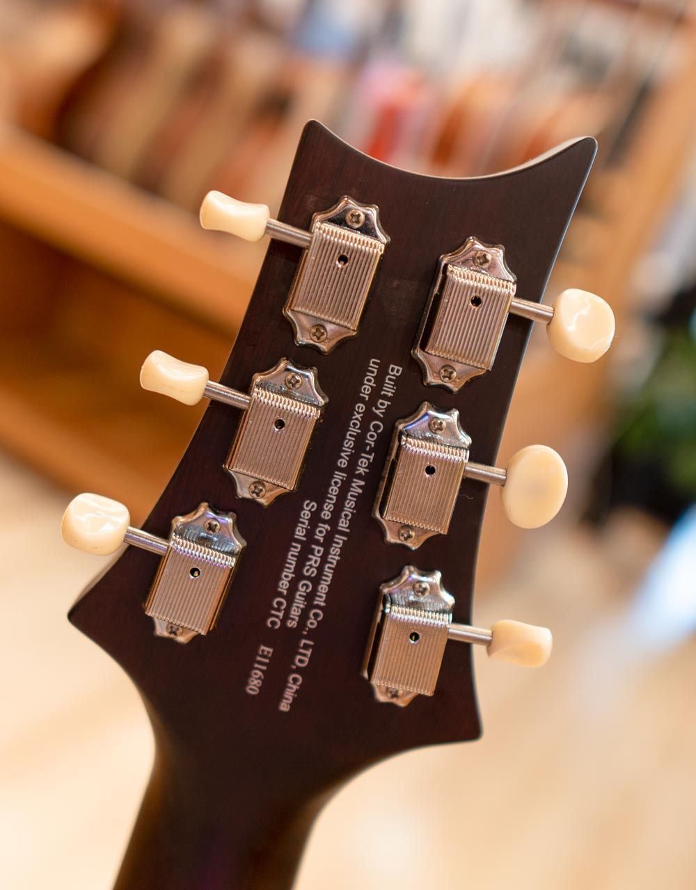 Электроакустическая гитара PRS SE P20E Parlor W/Piezo Satin Tobacco Sunburst - купить в "Гитарном Клубе"