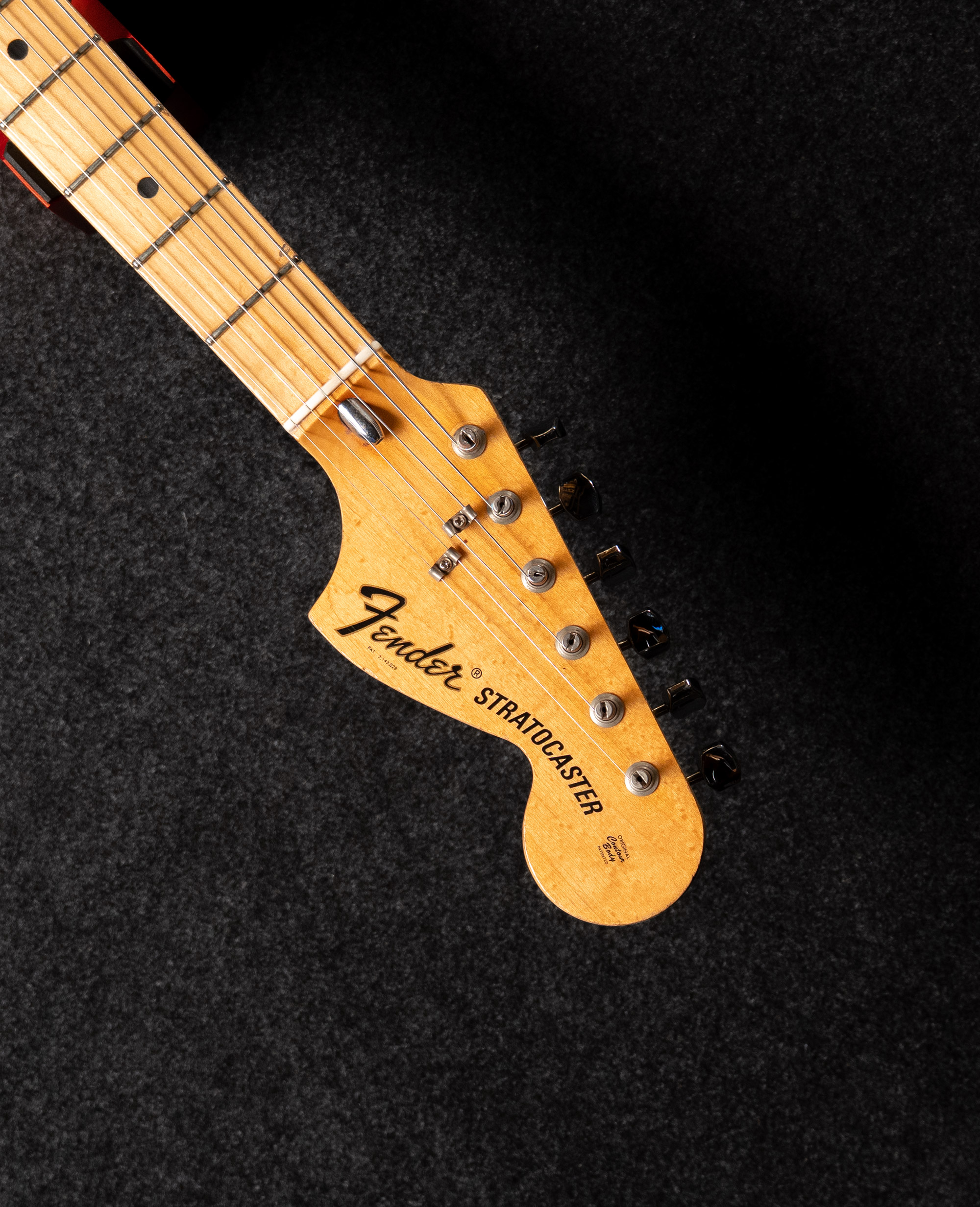 Электрогитара Fender Stratocaster ‘1975 - купить в "Гитарном Клубе"