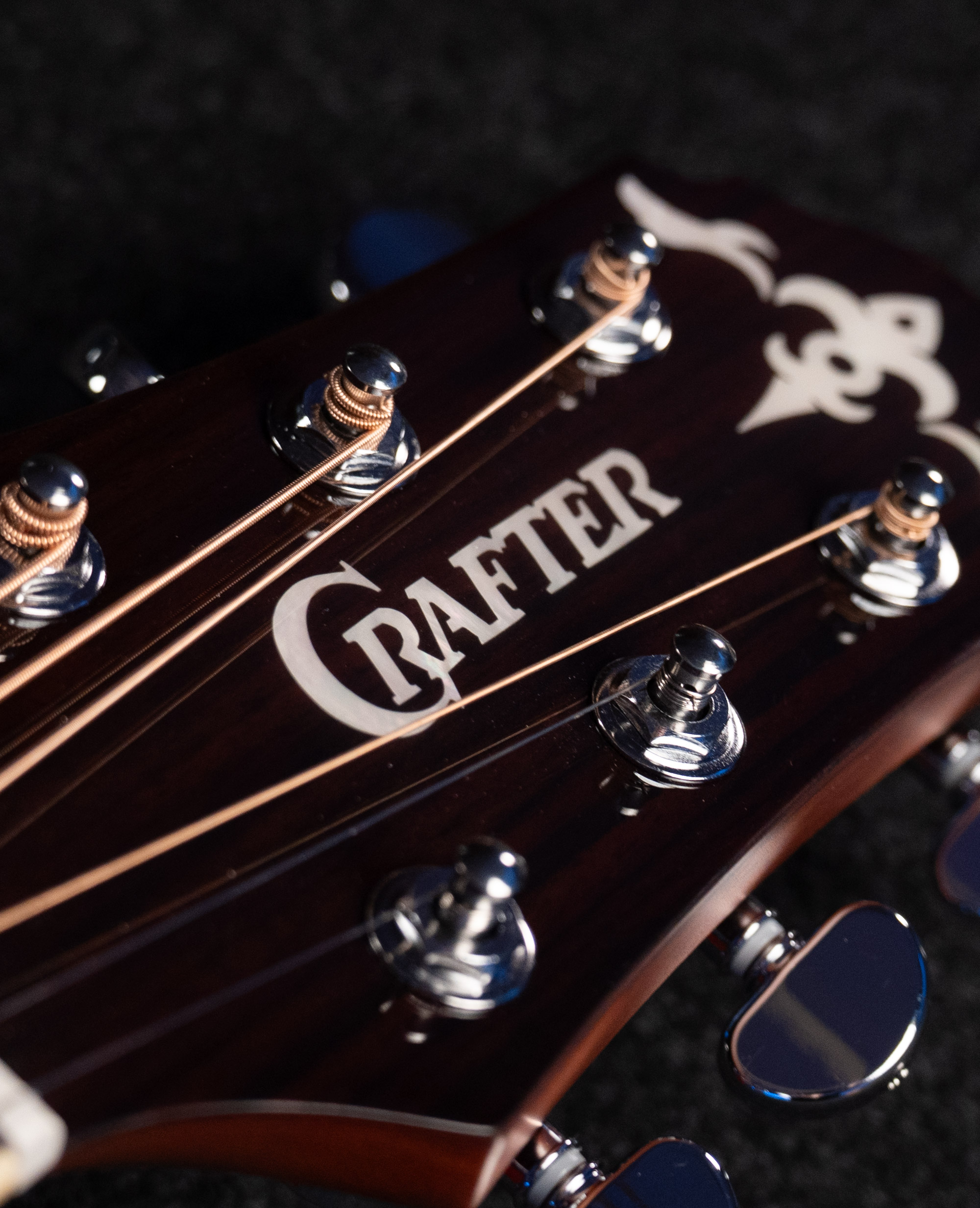 Электроакустическая гитара Crafter STG J-18ce - купить в "Гитарном Клубе"