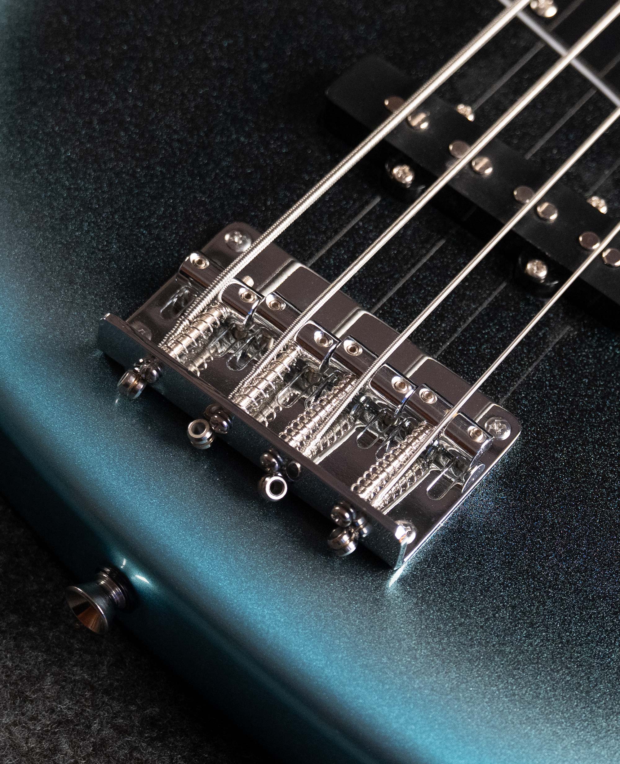 Бас-гитара Mooer MBJ412 Dark Blue - купить в "Гитарном Клубе"