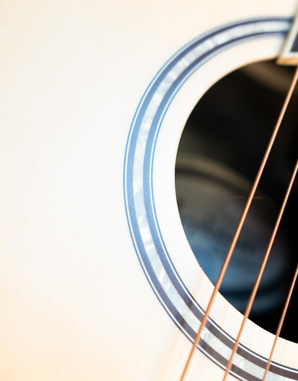 Классическая гитара Ovation Applause AB24CC-4S Balladeer Mid Cutaway Nylon - купить в "Гитарном Клубе"