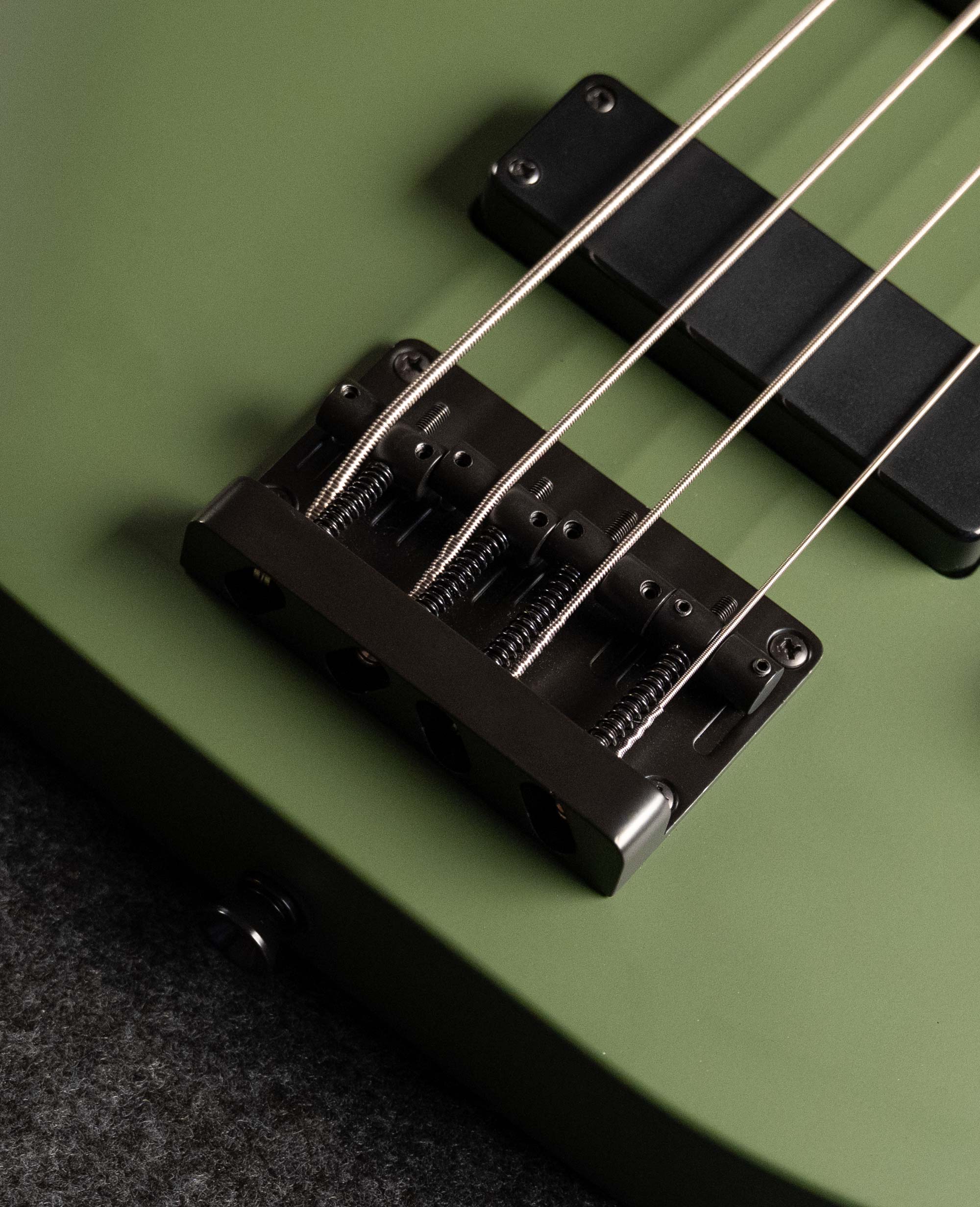 Бас-гитара Spira B-400 MGR - купить в "Гитарном Клубе"