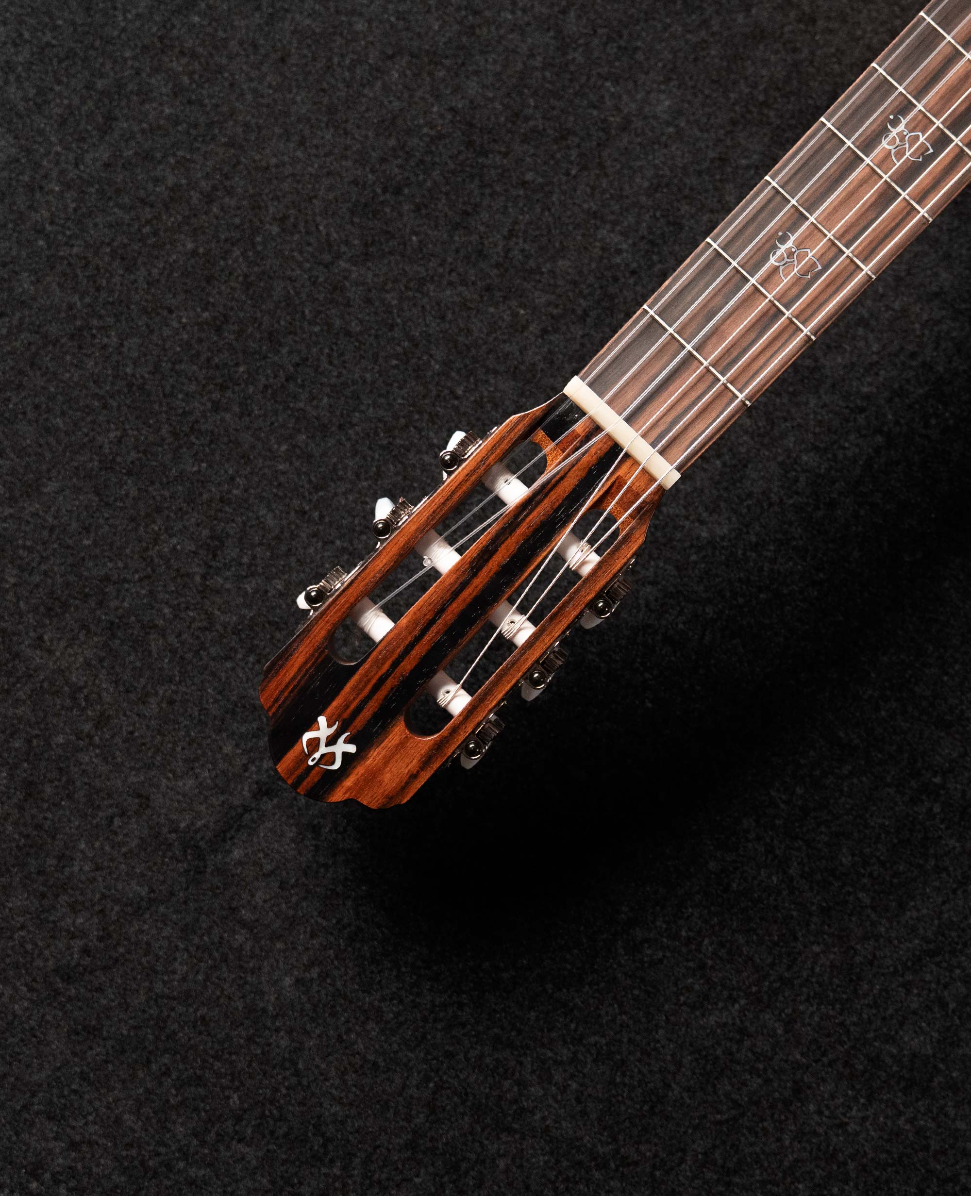 Классическая гитара New Tone Смородина CL S CT N C - купить в "Гитарном Клубе"