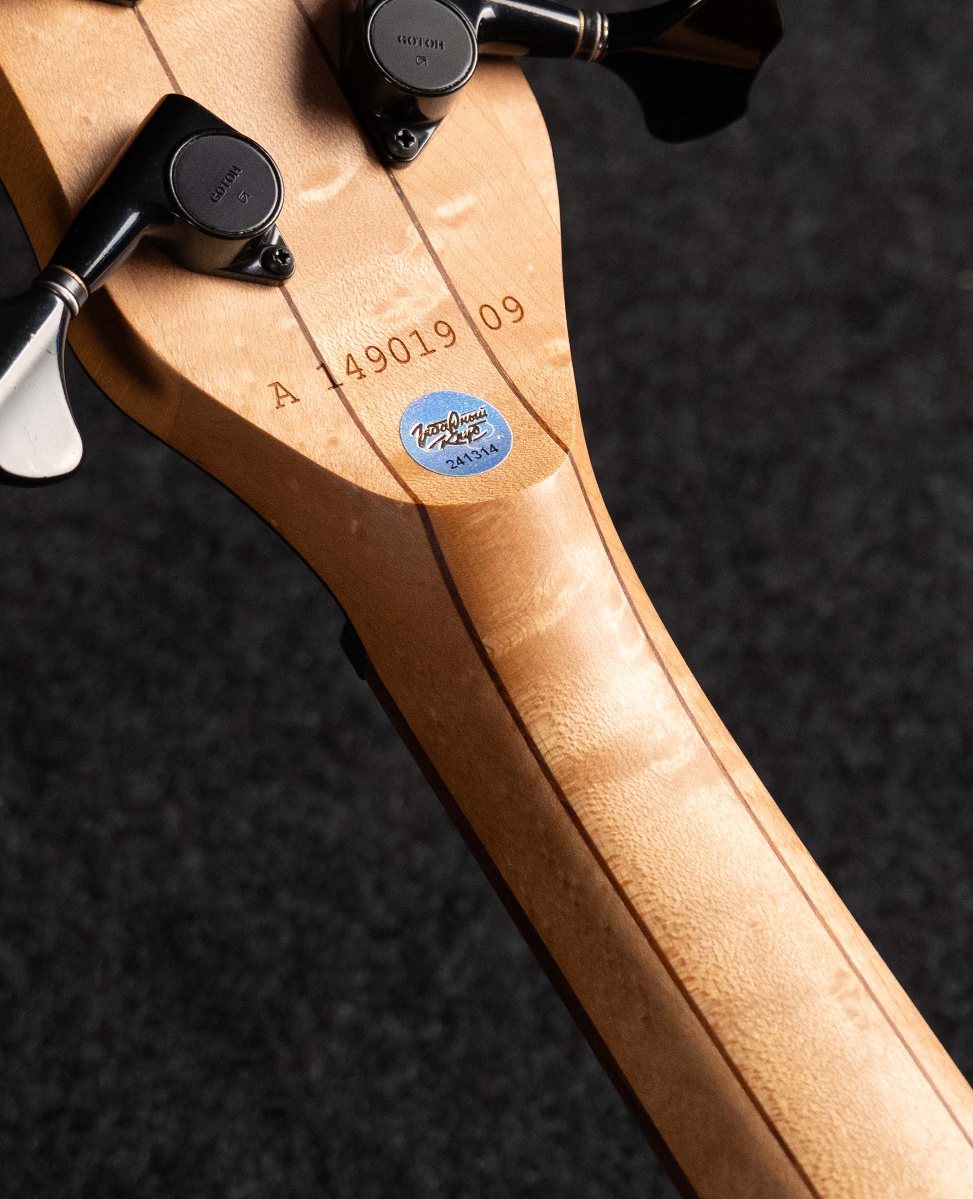 Бас-гитара Warwick Infinity NT  - купить в "Гитарном Клубе"