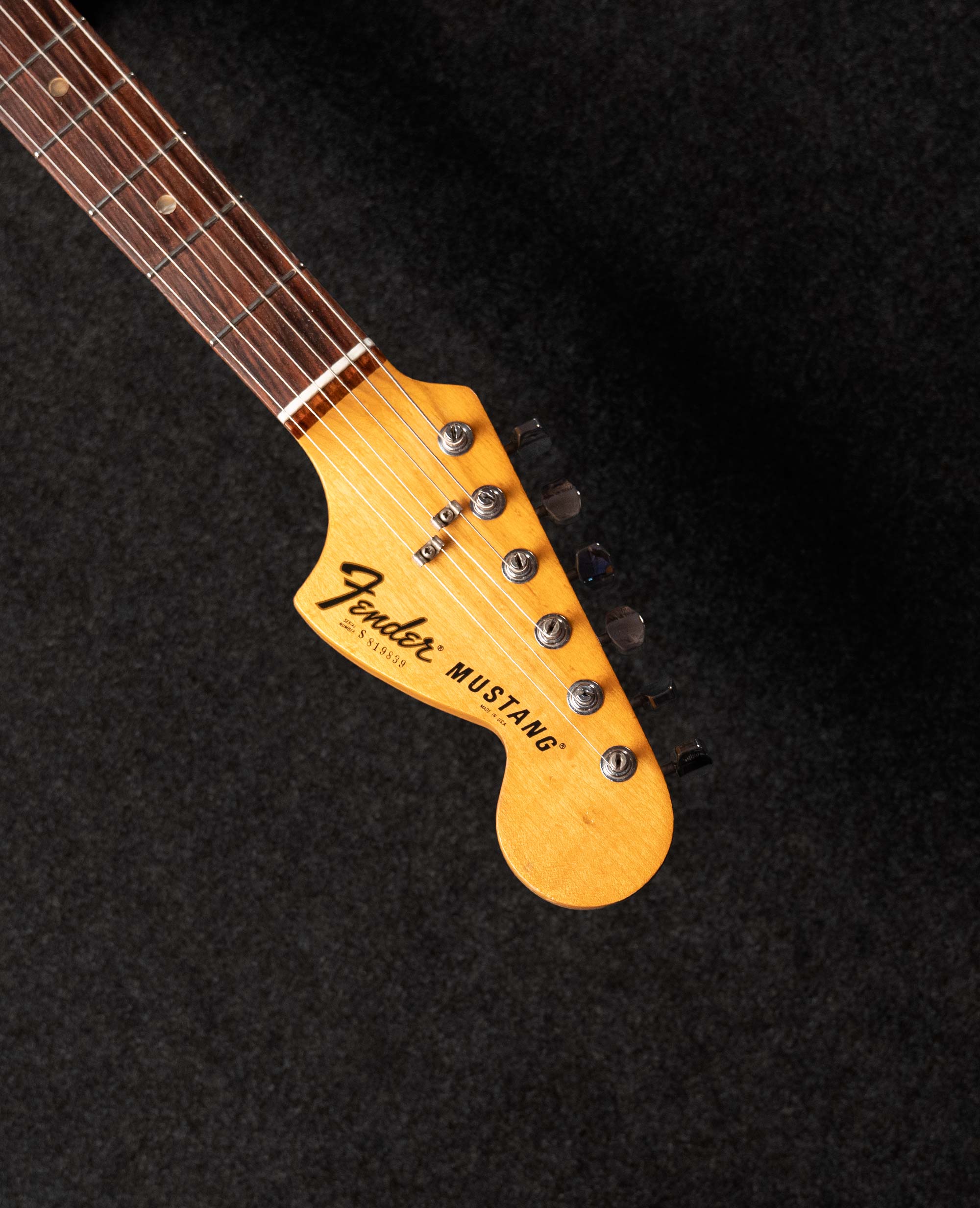 Электрогитара Fender Mustang Blonde, 1978 - купить в "Гитарном Клубе"