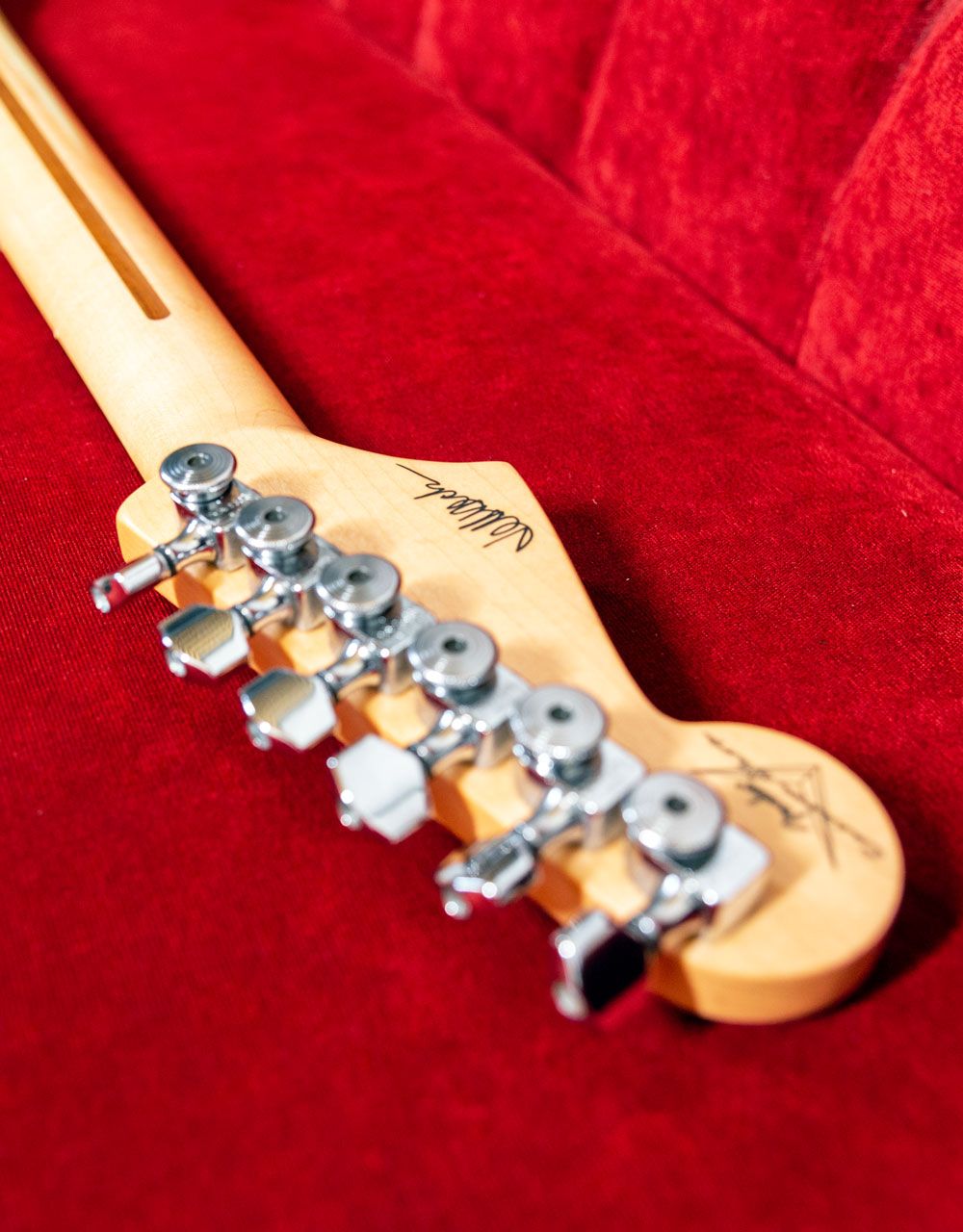 Электрогитара Fender Custom Shop Stratocaster Surf Green, именная модель Jeff Beck - купить в "Гитарном Клубе"