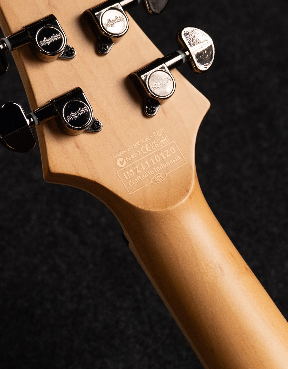 Электрогитара Schecter Omen Extreme-6 Bk/Rd Fadeburst - купить в "Гитарном Клубе"