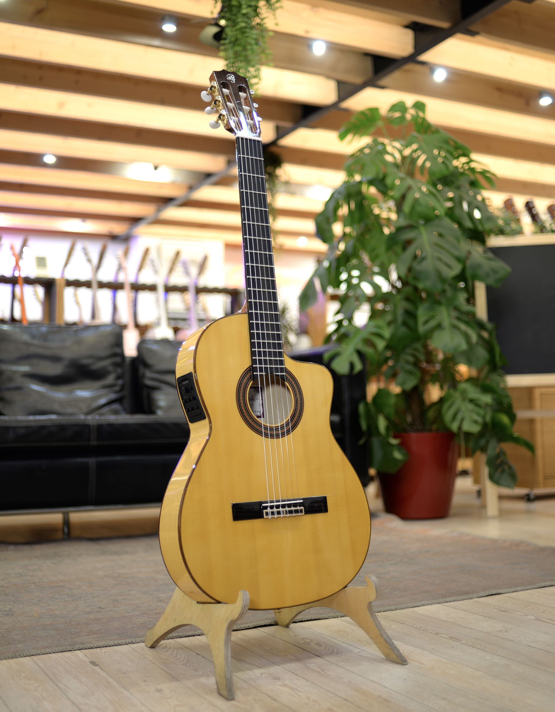 Классическая гитара Prudencio Saez 5-CW (57) Spruce - купить в "Гитарном Клубе"