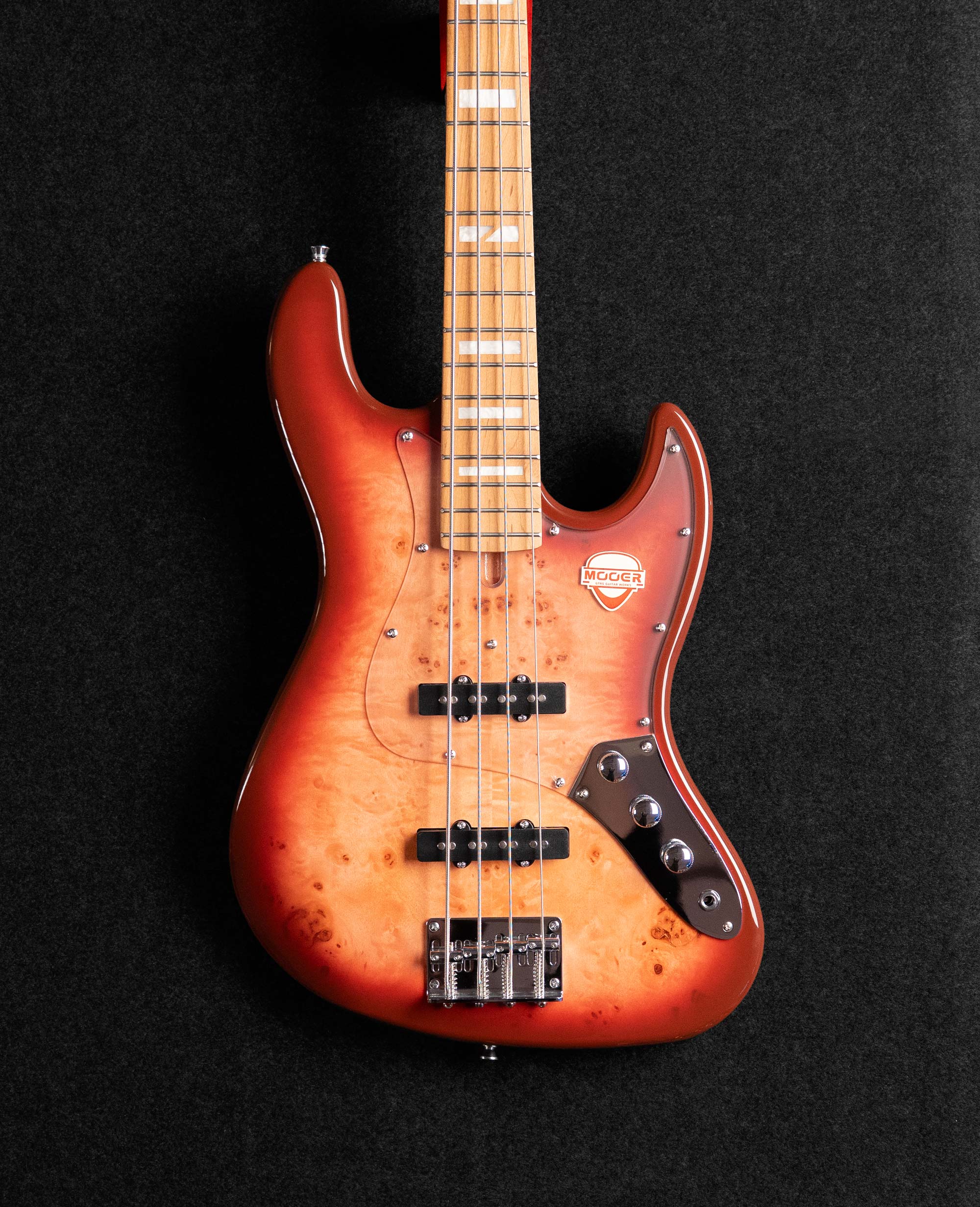 Бас-гитара Mooer MBJ420 Red Burst - купить в "Гитарном Клубе"