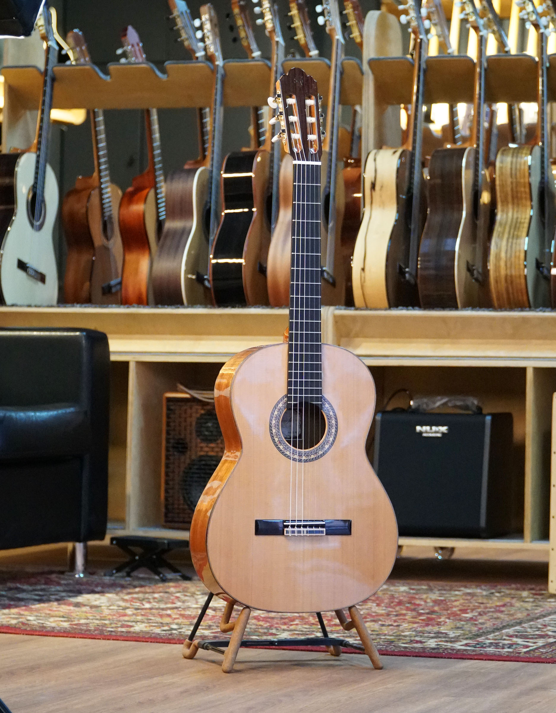 Классическая гитара Prudencio Saez 1-S (8) Spruce - купить в "Гитарном Клубе"