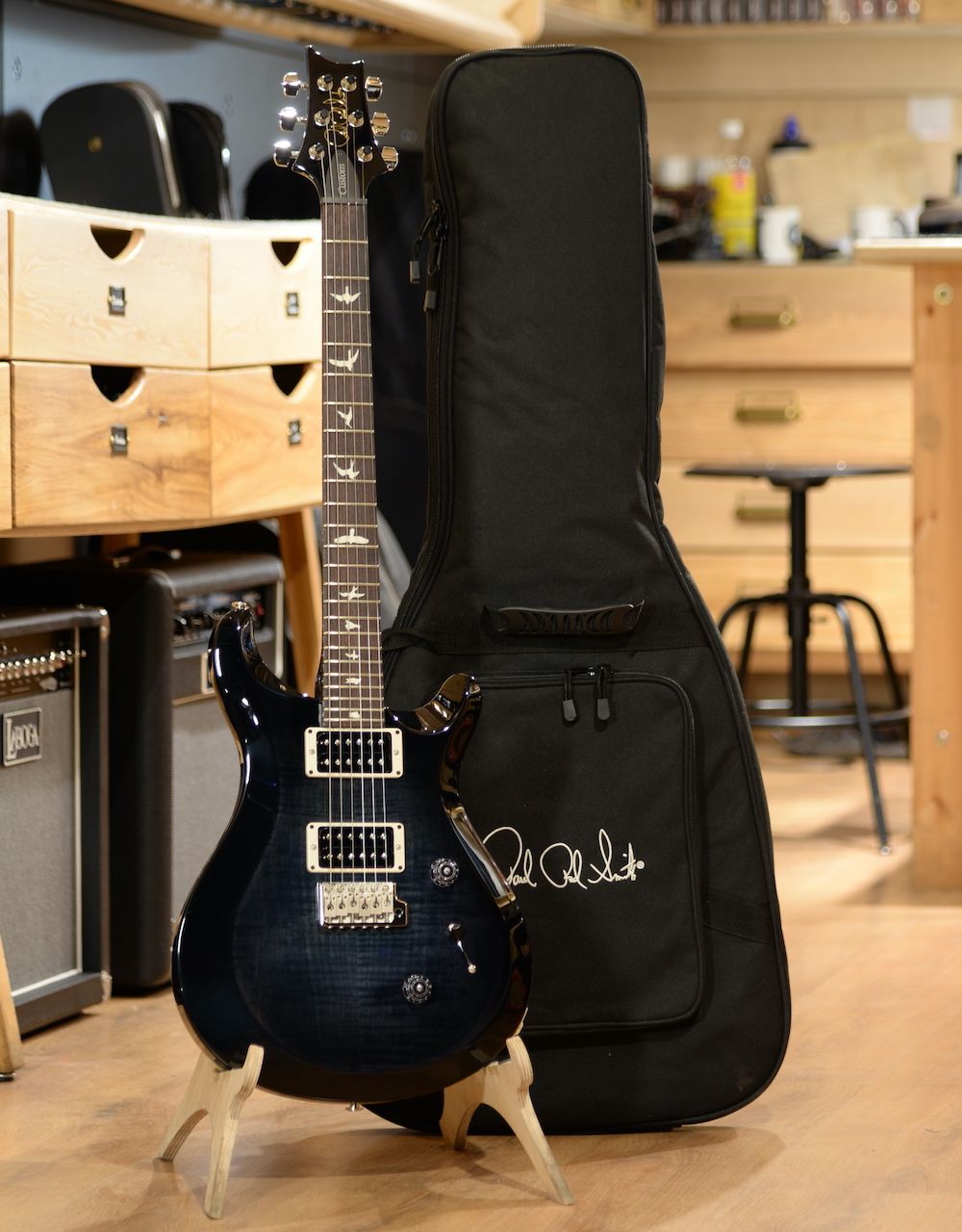 Электрогитара PRS S2 CUSTOM 24 FADED BLUE SMOKEBURST - купить в "Гитарном Клубе"