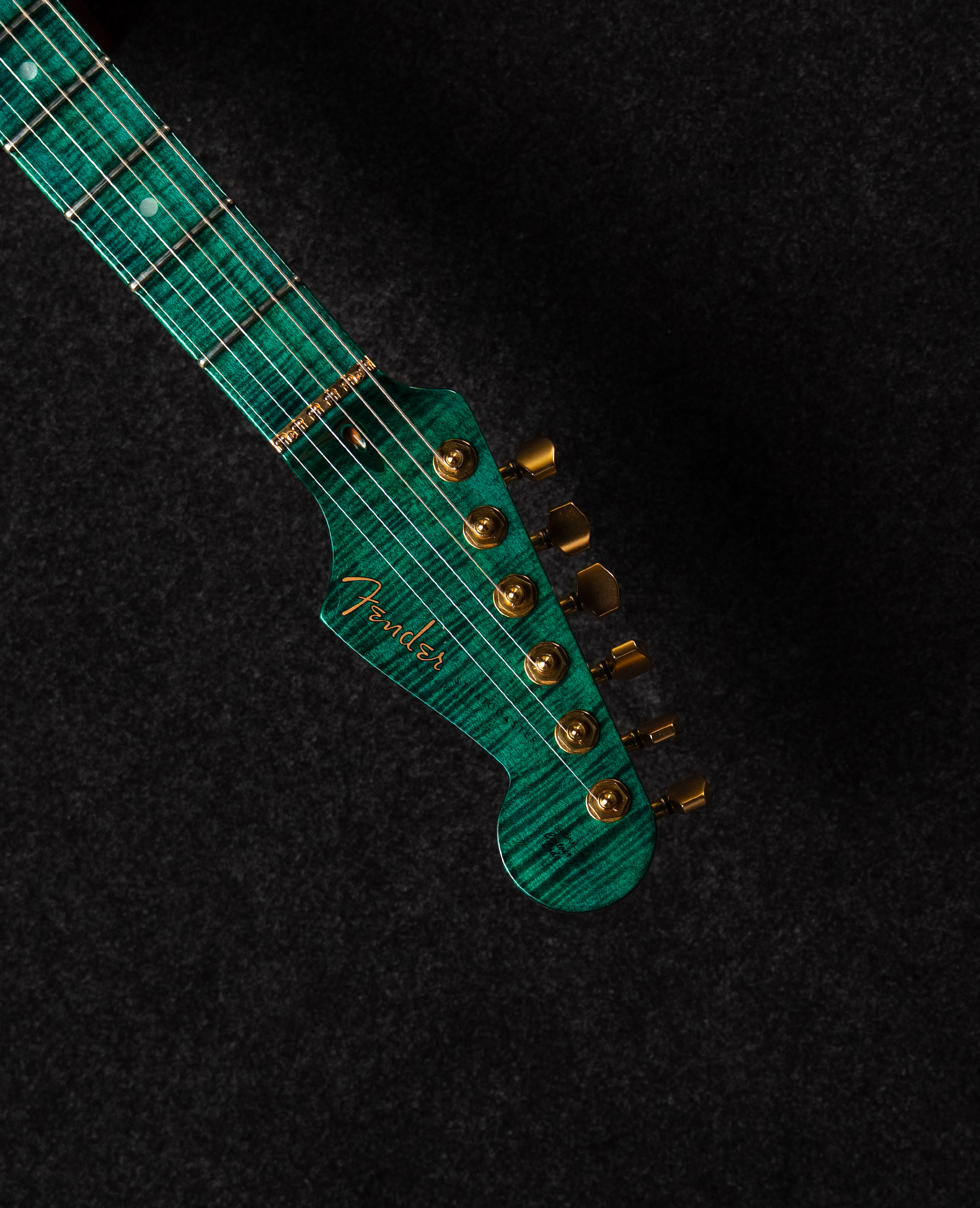 Электрогитара Fender Custom Shop Masterbuilt Yuriy Shishkov Green Stratocaster, 07 - купить в "Гитарном Клубе"