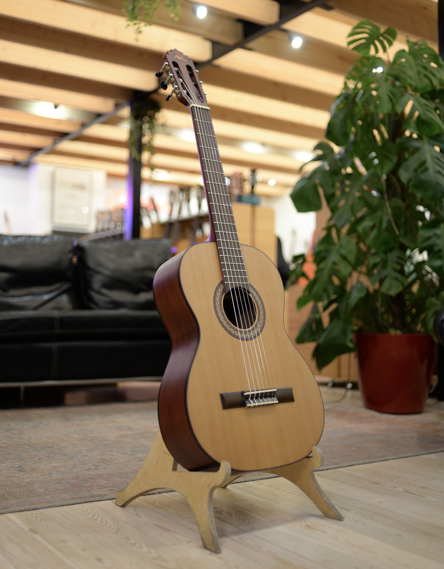 Классическая гитара Manuel Rodriguez T-62 7/8 Tradicion - купить в "Гитарном Клубе"