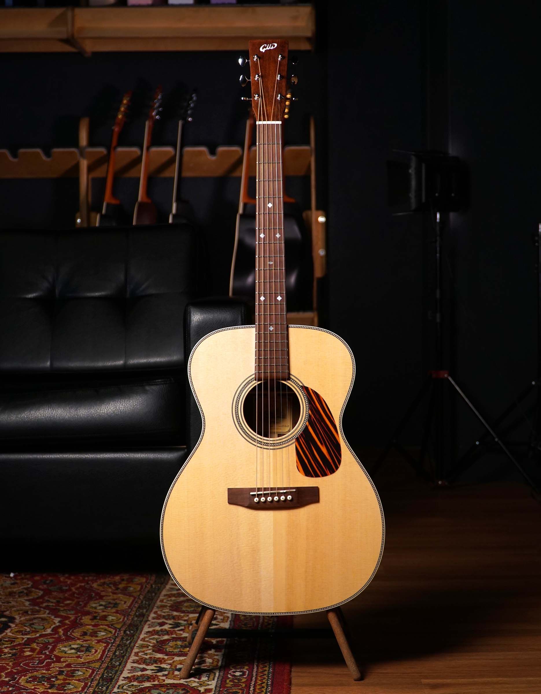 Акустическая гитара OM-custom, by GMD - купить в "Гитарном Клубе"