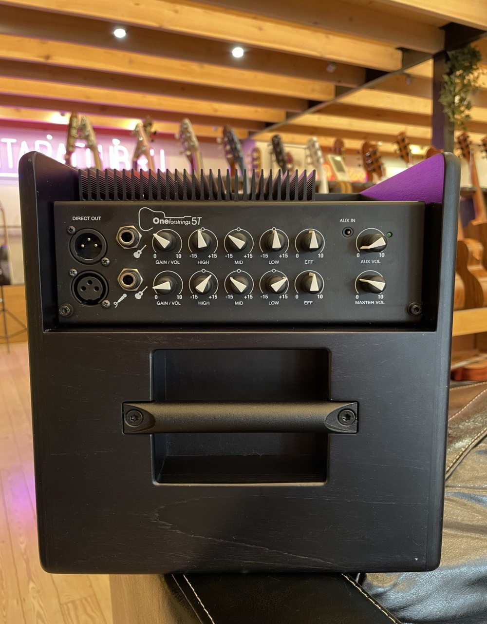 Комбоусилитель для акустической гитары Acus One ForStrings 5T Black, 75Вт - купить в "Гитарном Клубе"