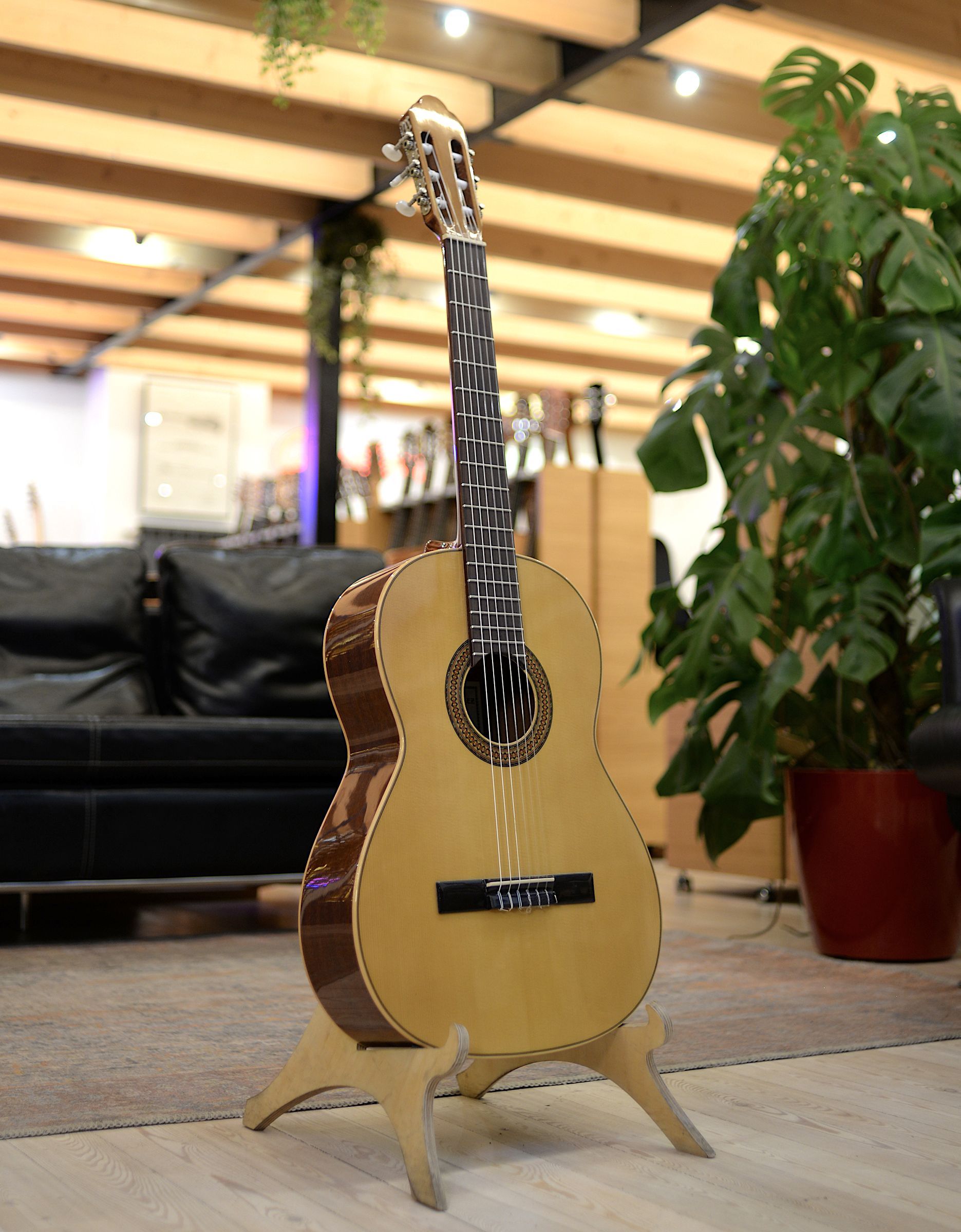 Классическая гитара Antonio Sanchez S-1005 - купить в "Гитарном Клубе"