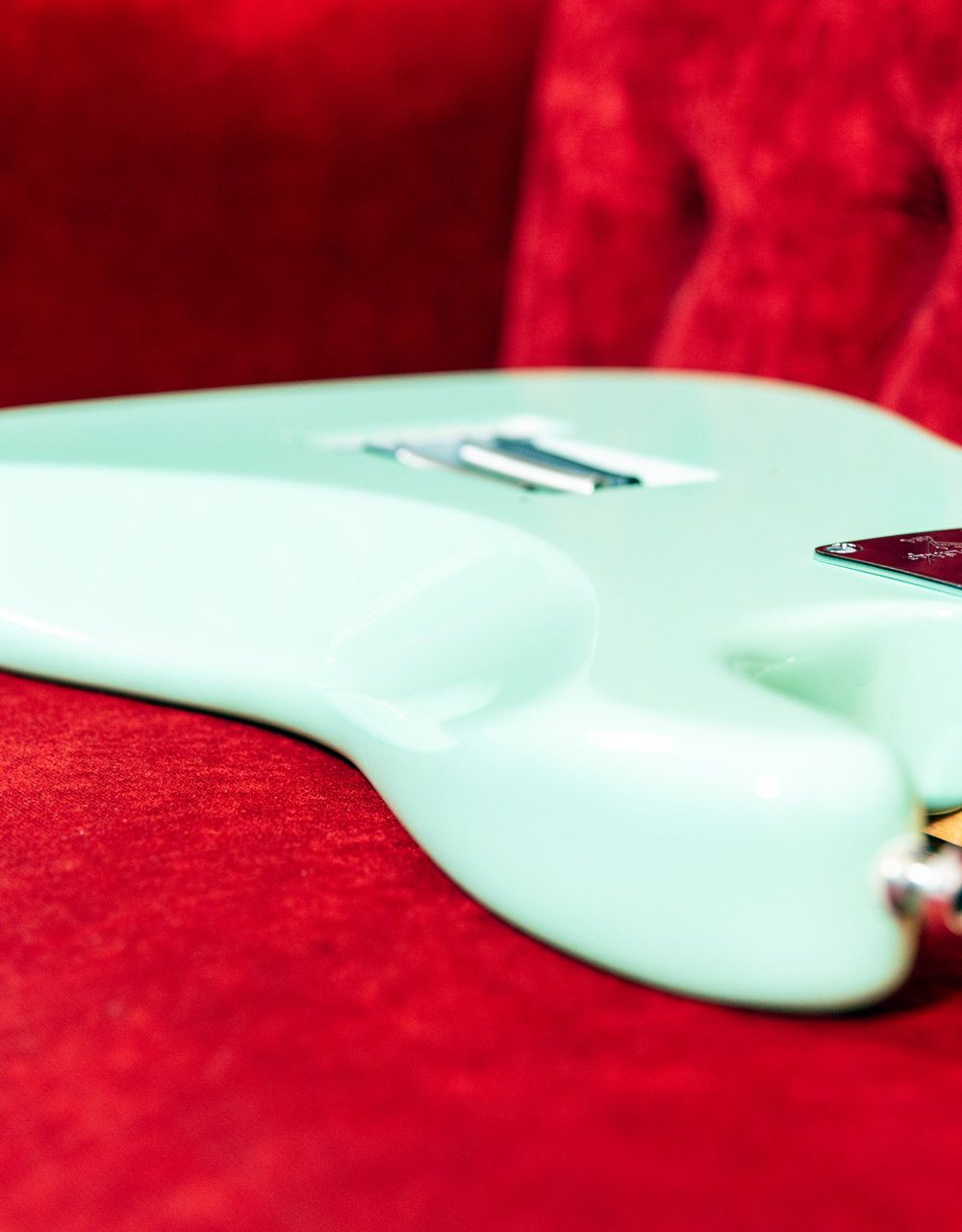 Электрогитара Fender Custom Shop Stratocaster Surf Green, именная модель Jeff Beck - купить в "Гитарном Клубе"