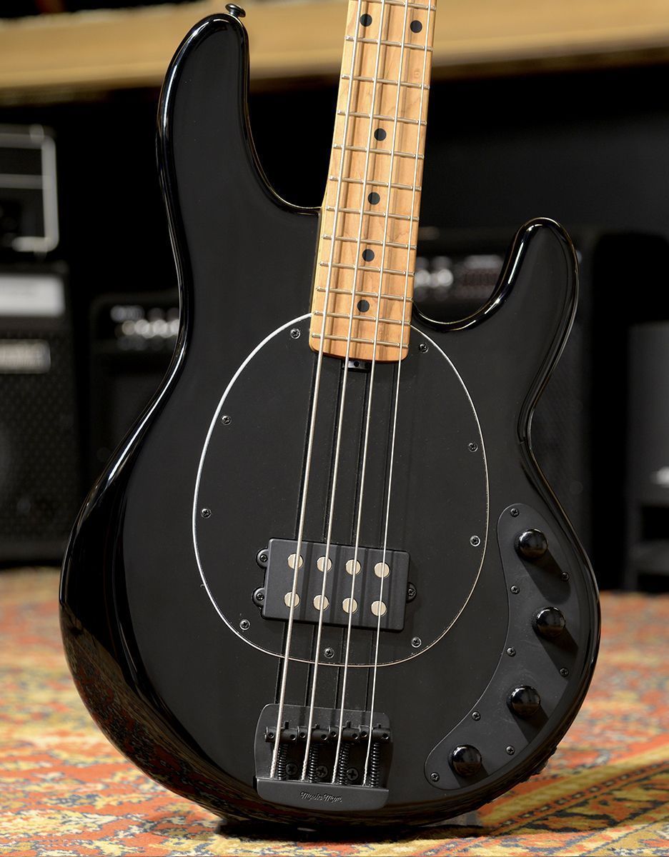 Бас-гитара Music Man StingRay Special Black - купить в "Гитарном Клубе"