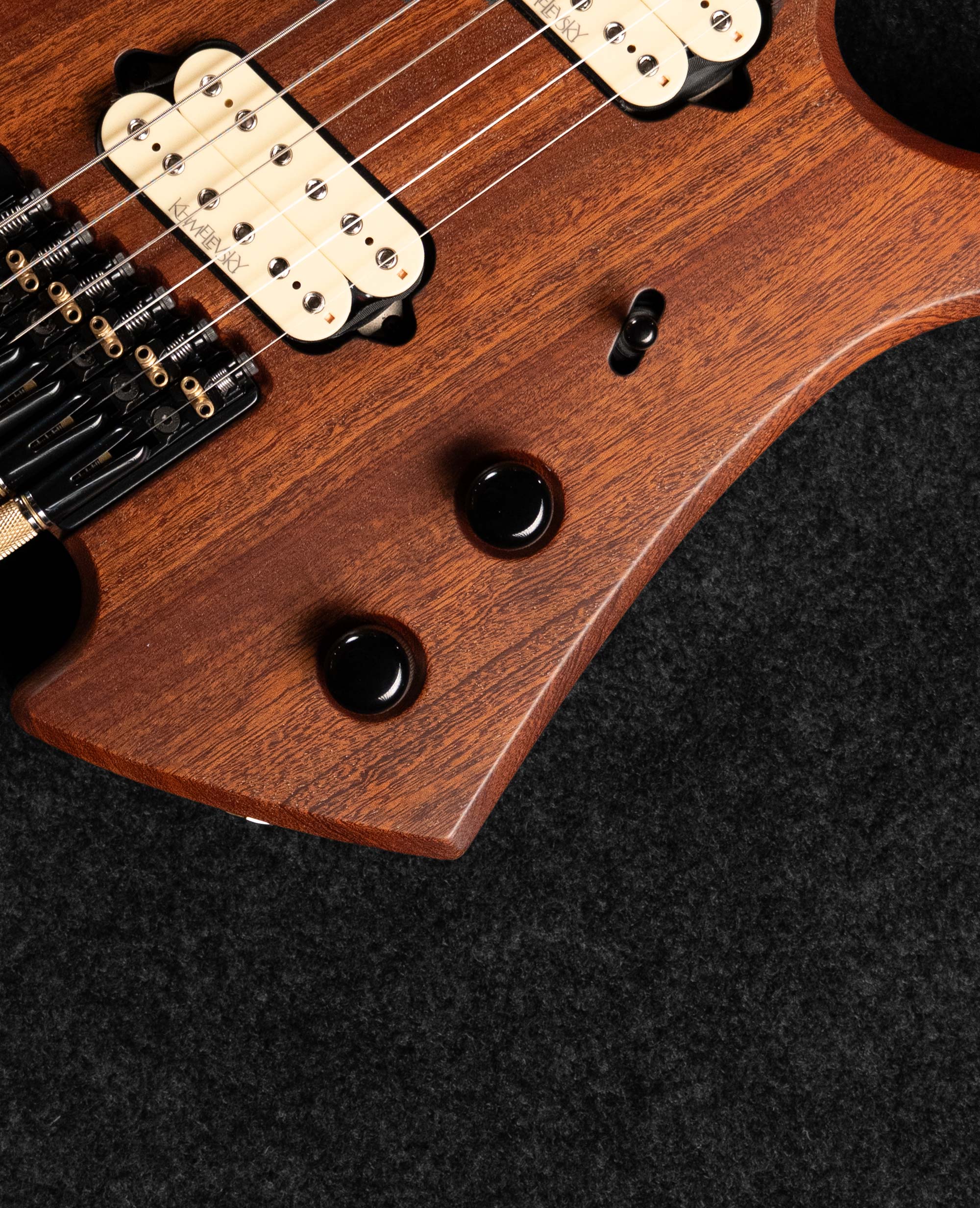 Электрогитара Khmelevsky Wing Nosferatu #134 - купить в "Гитарном Клубе"