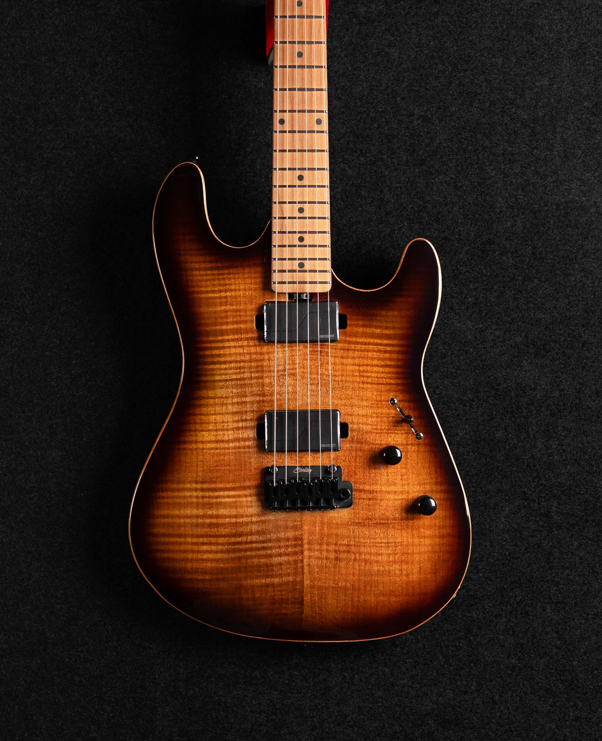 Электрогитара Sterling Sabre in Cobra Burst - купить в "Гитарном Клубе"