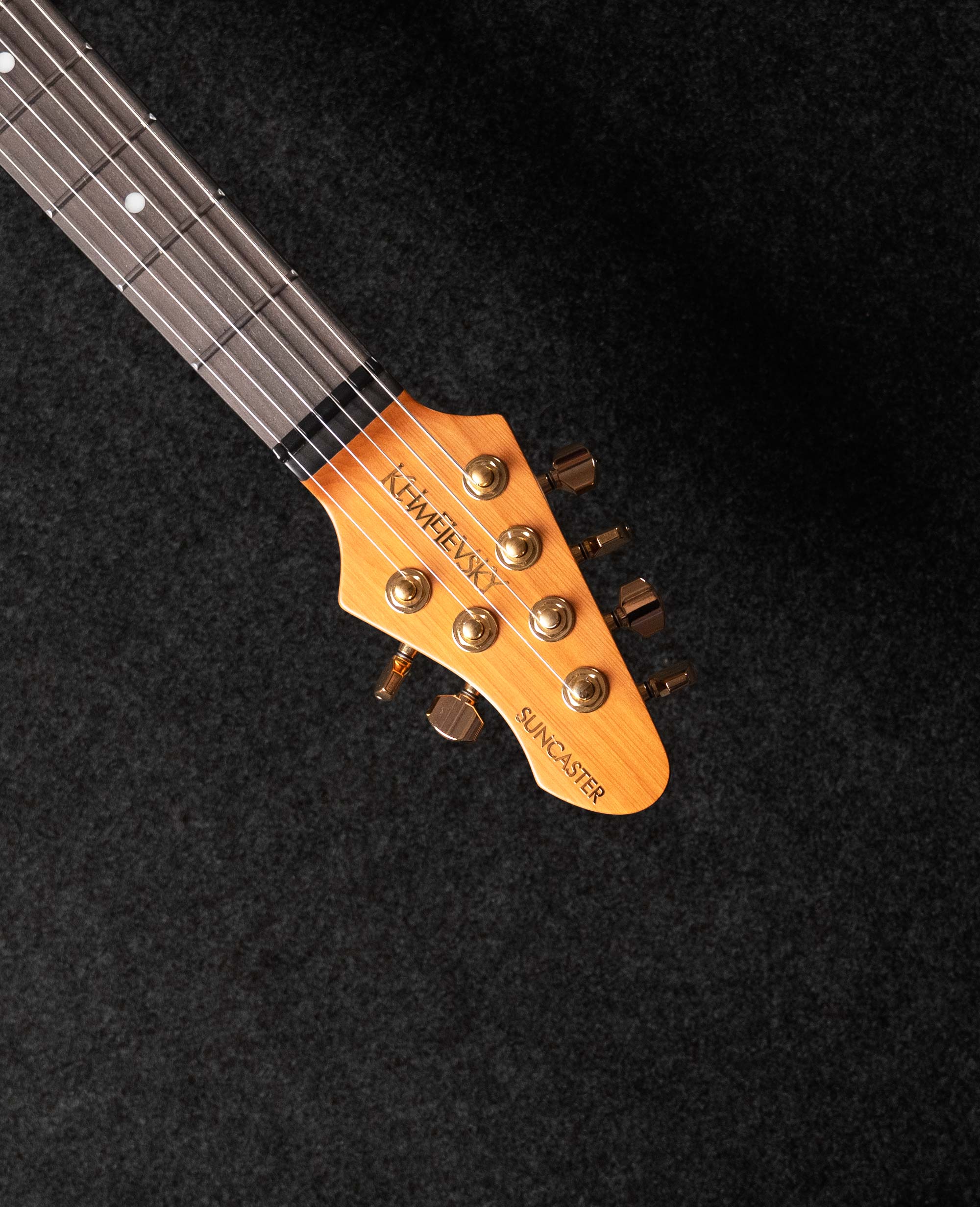 Электрогитара Khmelevsky Suncaster 26 006 - купить в "Гитарном Клубе"