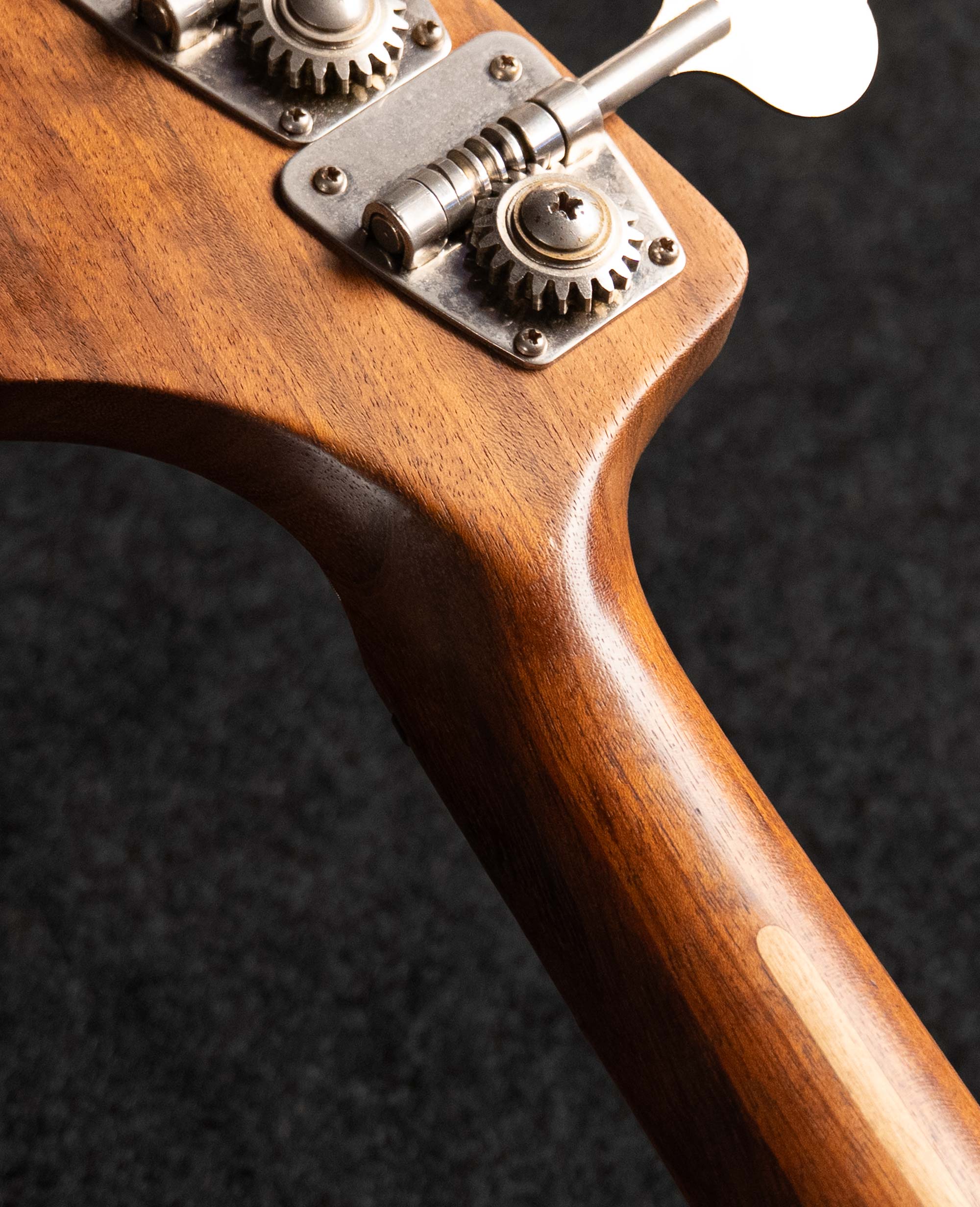 Бас-гитара Schecter Jazz Bass USA 