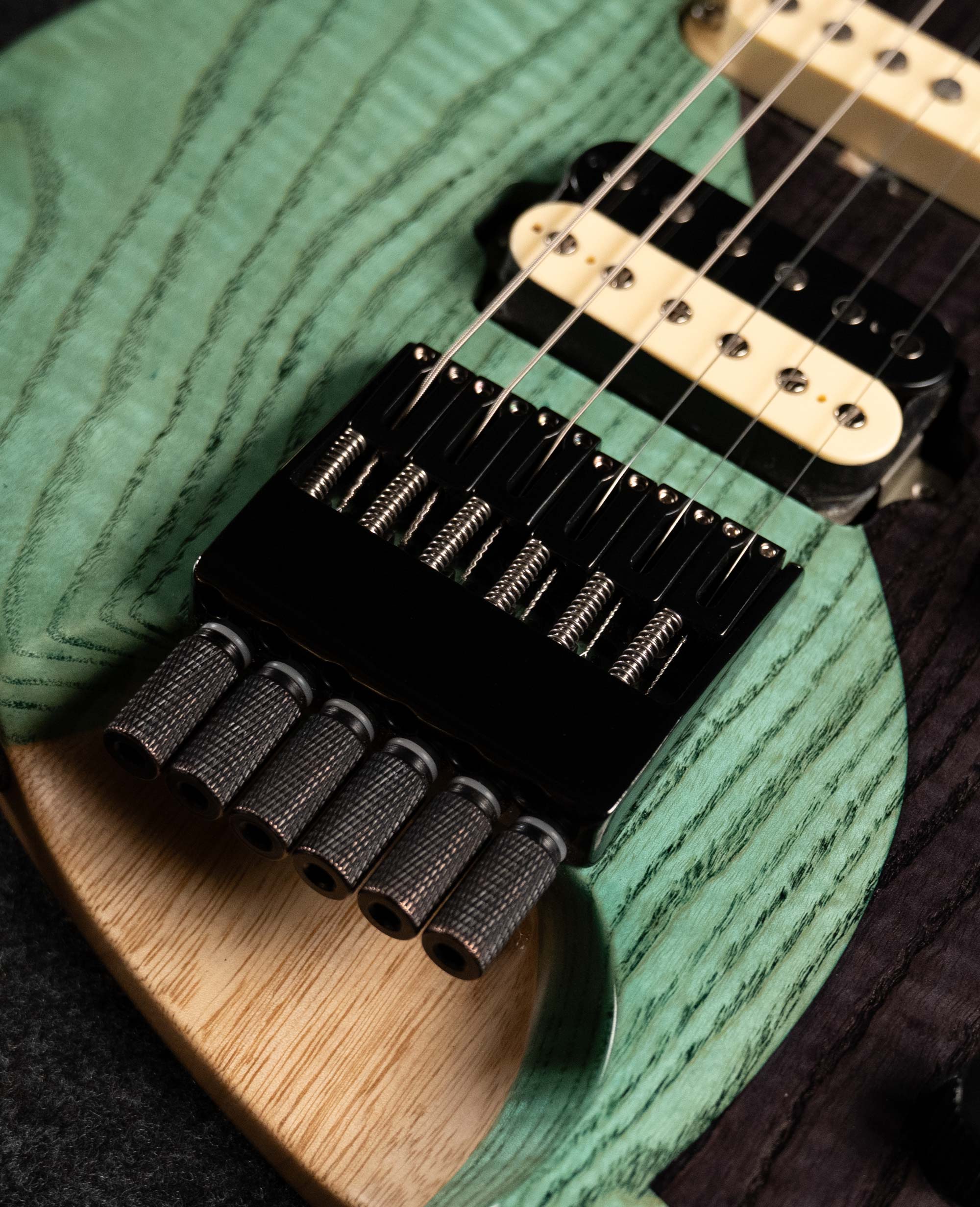 Тревел-электрогитара Poznysh Travel Meteora - купить в "Гитарном Клубе"