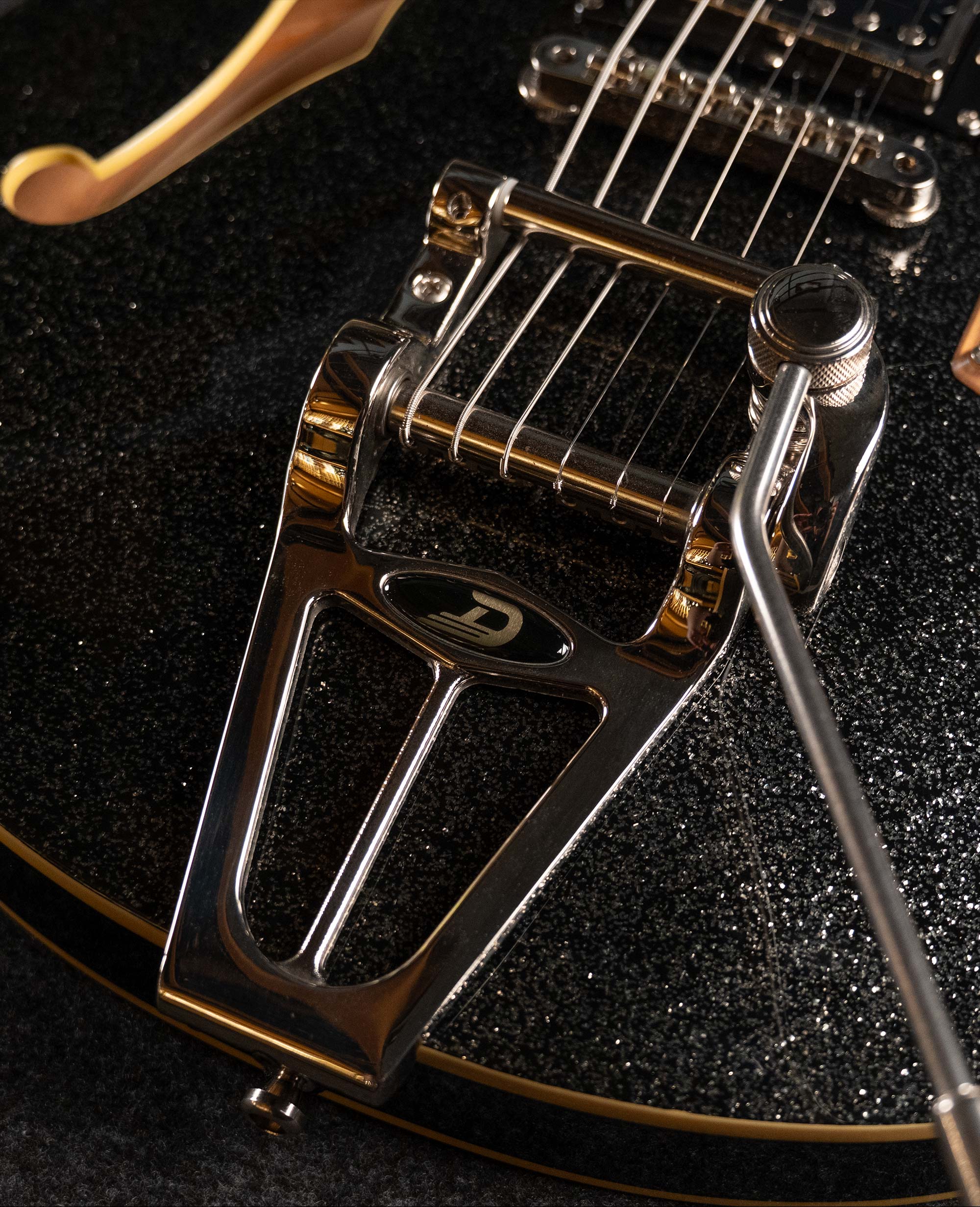 Электрогитара Duesenberg Starplayer TV Black Sparkle