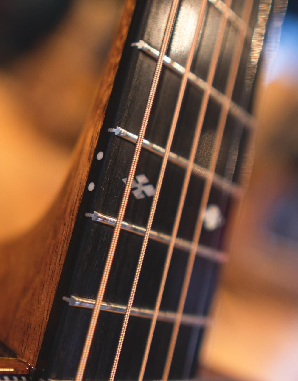 Электроакустическая гитара Maton EM100C-808 - купить в "Гитарном Клубе"