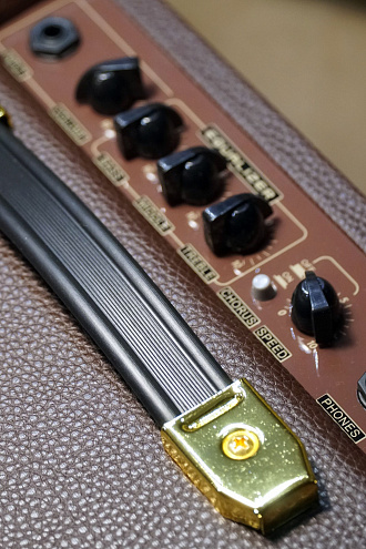 Комбоусилитель для акустической гитары Belcat Acoustic-15C, 15Вт - купить в "Гитарном Клубе"